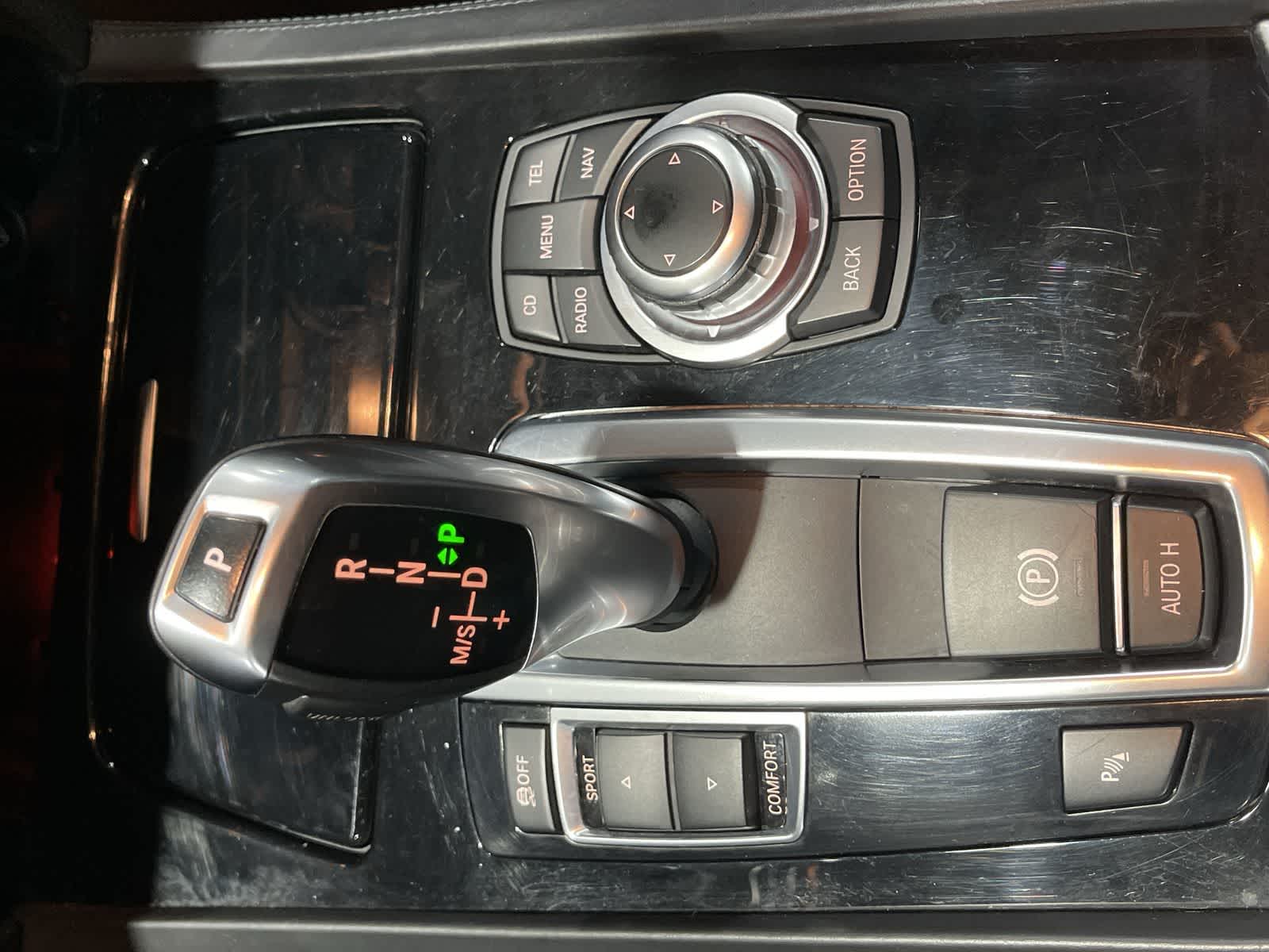 Thumbnail: 2011 BMW 7 Series - 29