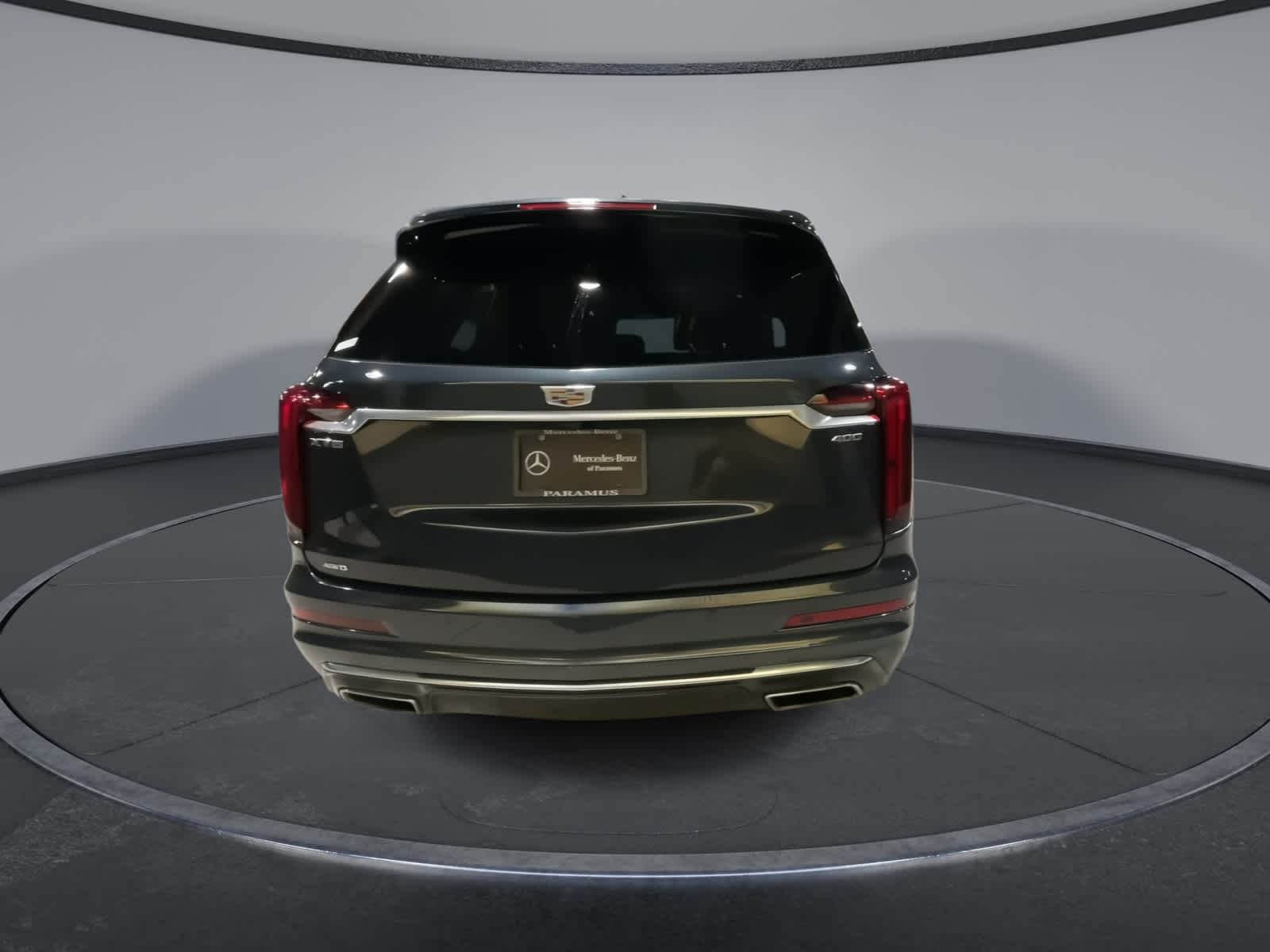 Thumbnail: 2022 Cadillac XT6 - 10