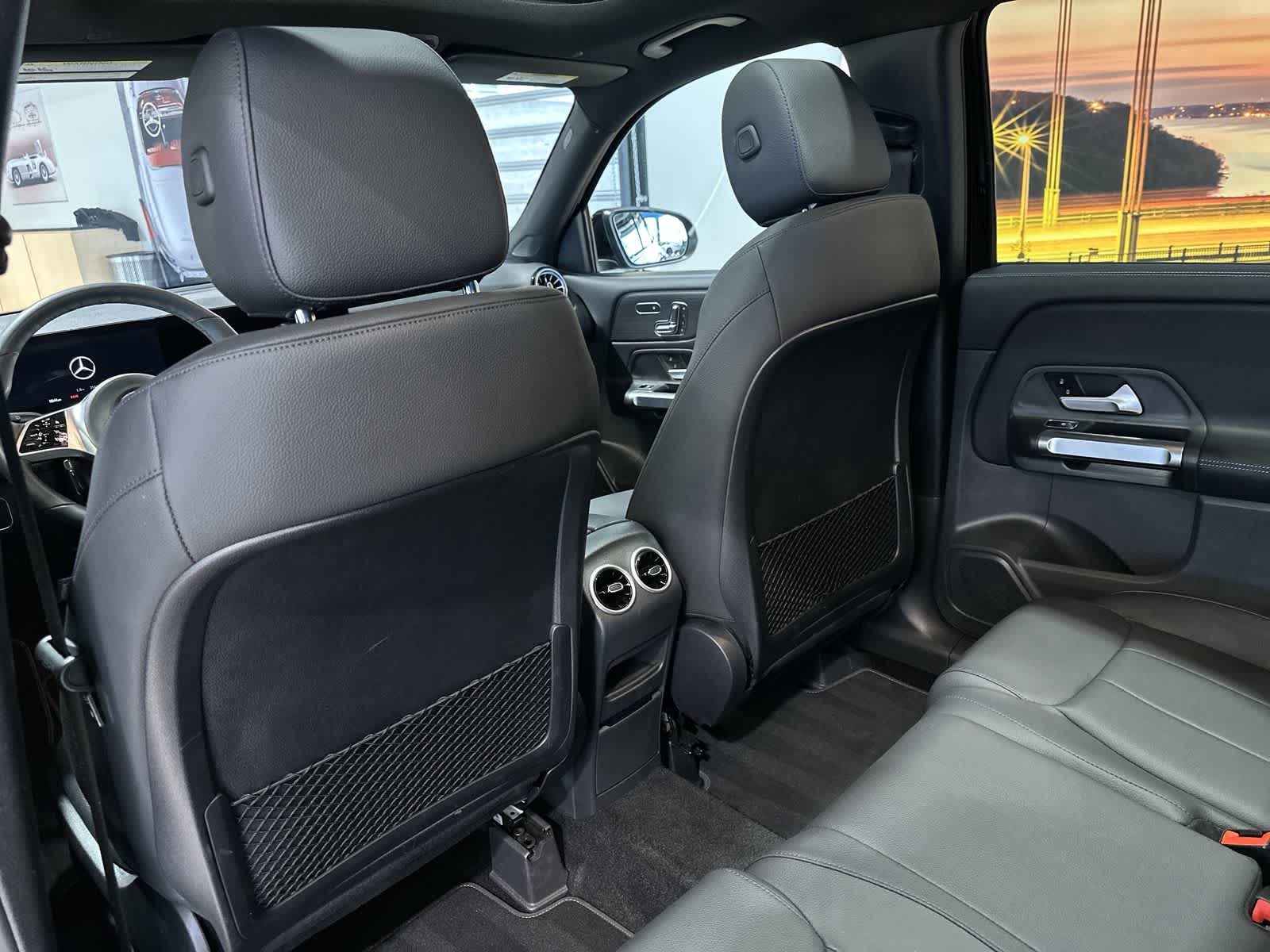 Thumbnail: 2025 Mercedes-Benz GLB - 12