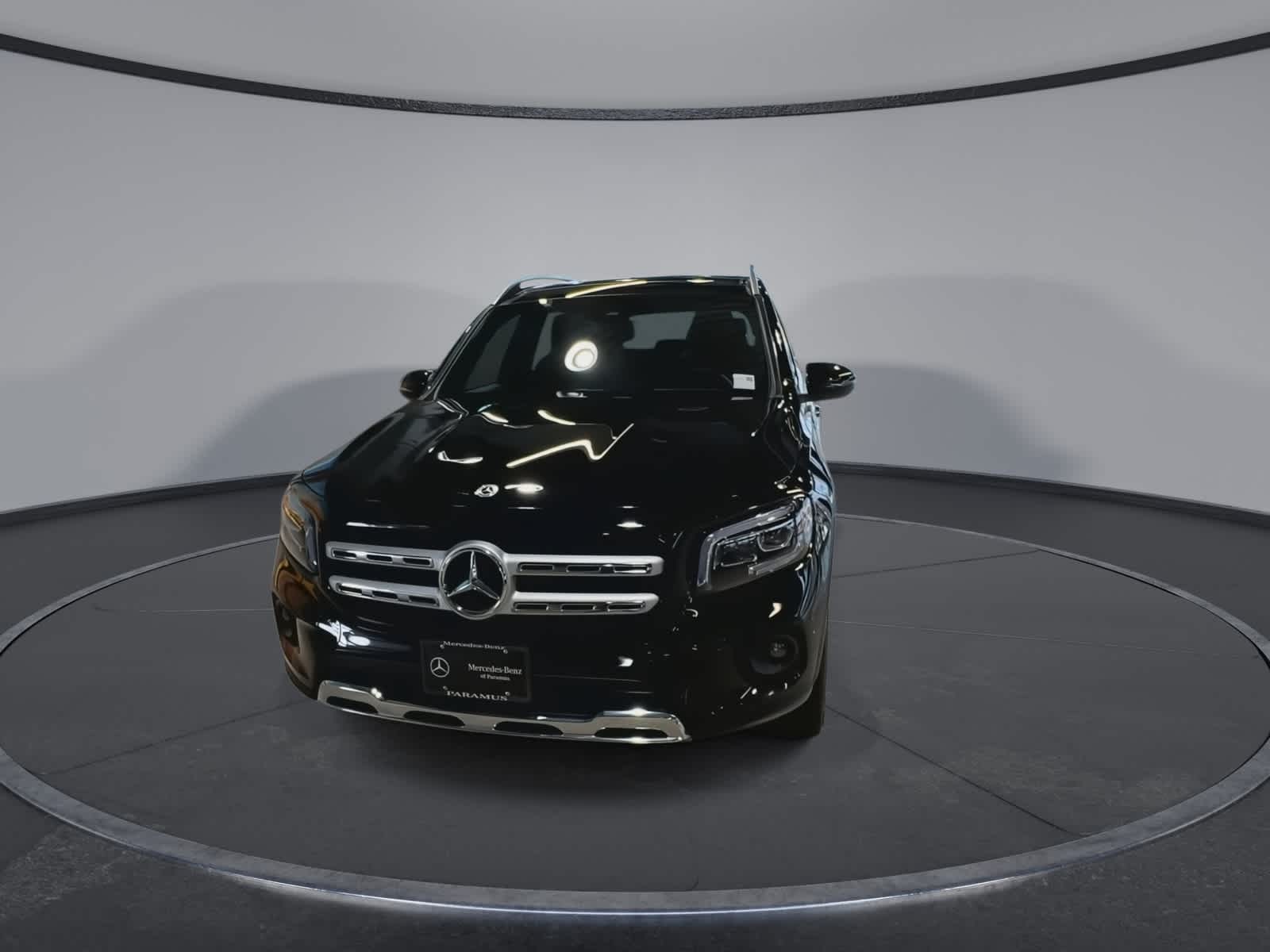Thumbnail: 2022 Mercedes-Benz GLB - 4
