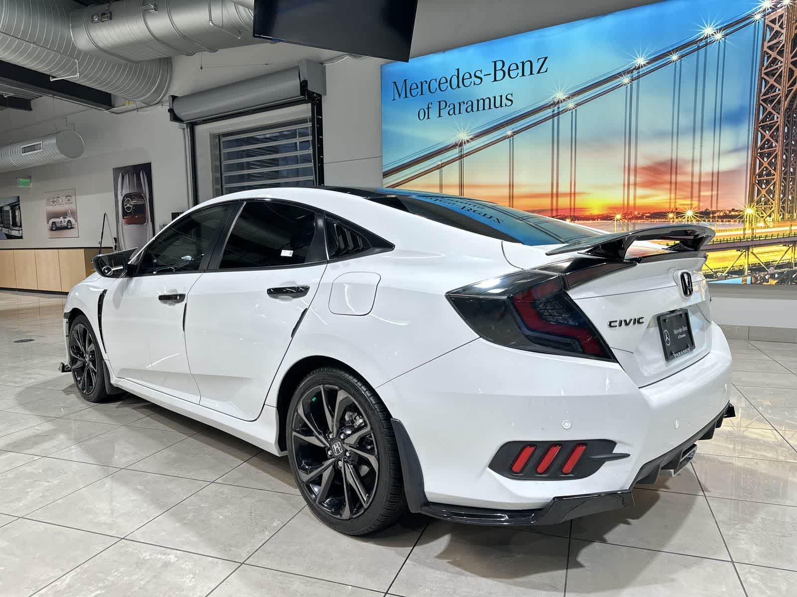 Thumbnail: 2019 Honda Civic - 16