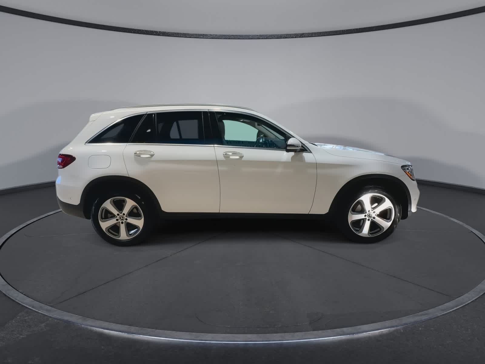 Thumbnail: 2022 Mercedes-Benz GLC - 13