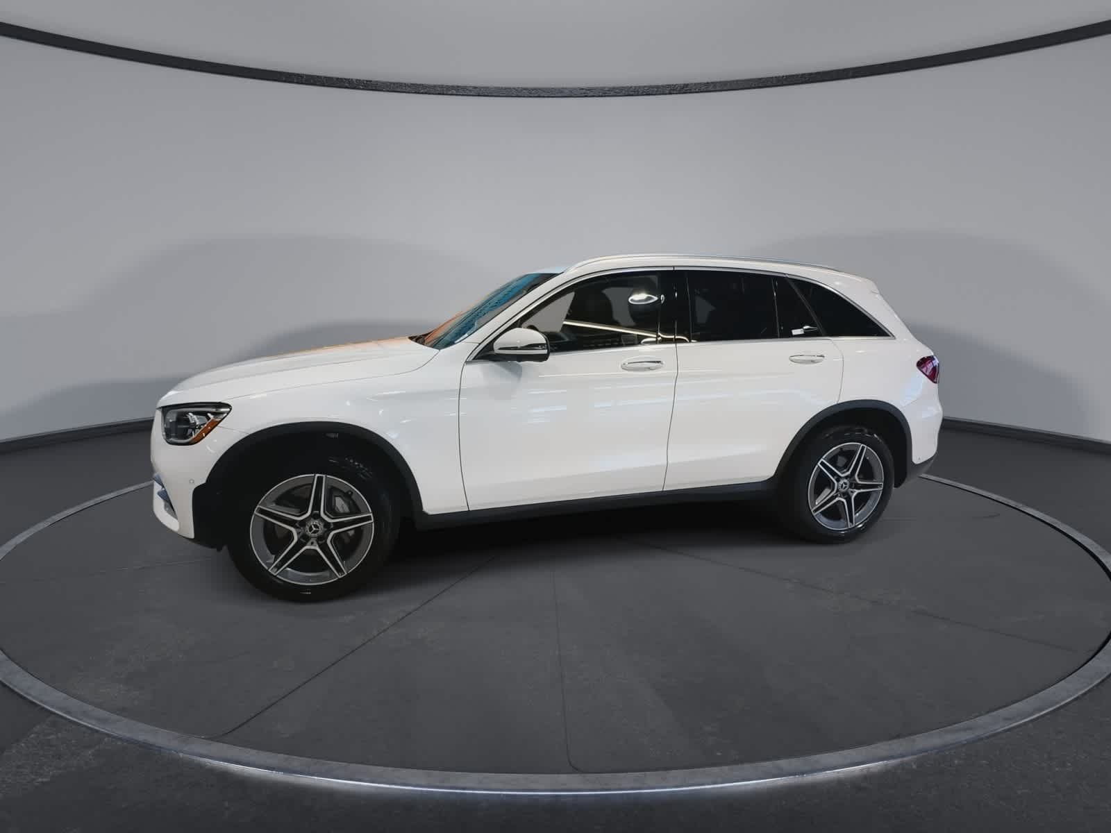 Thumbnail: 2022 Mercedes-Benz GLC - 6