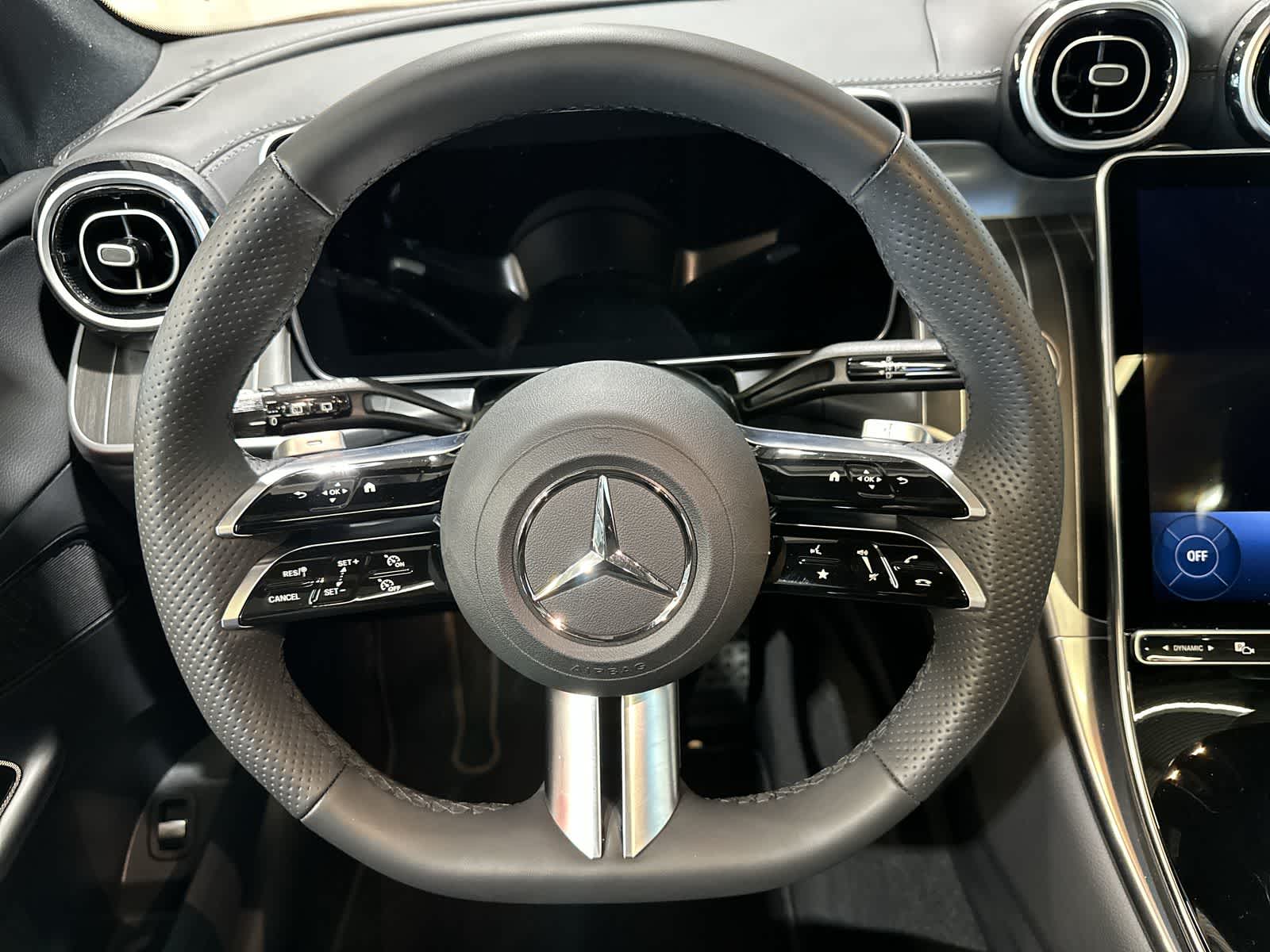 Thumbnail: 2026 Mercedes-Benz GLC - 27