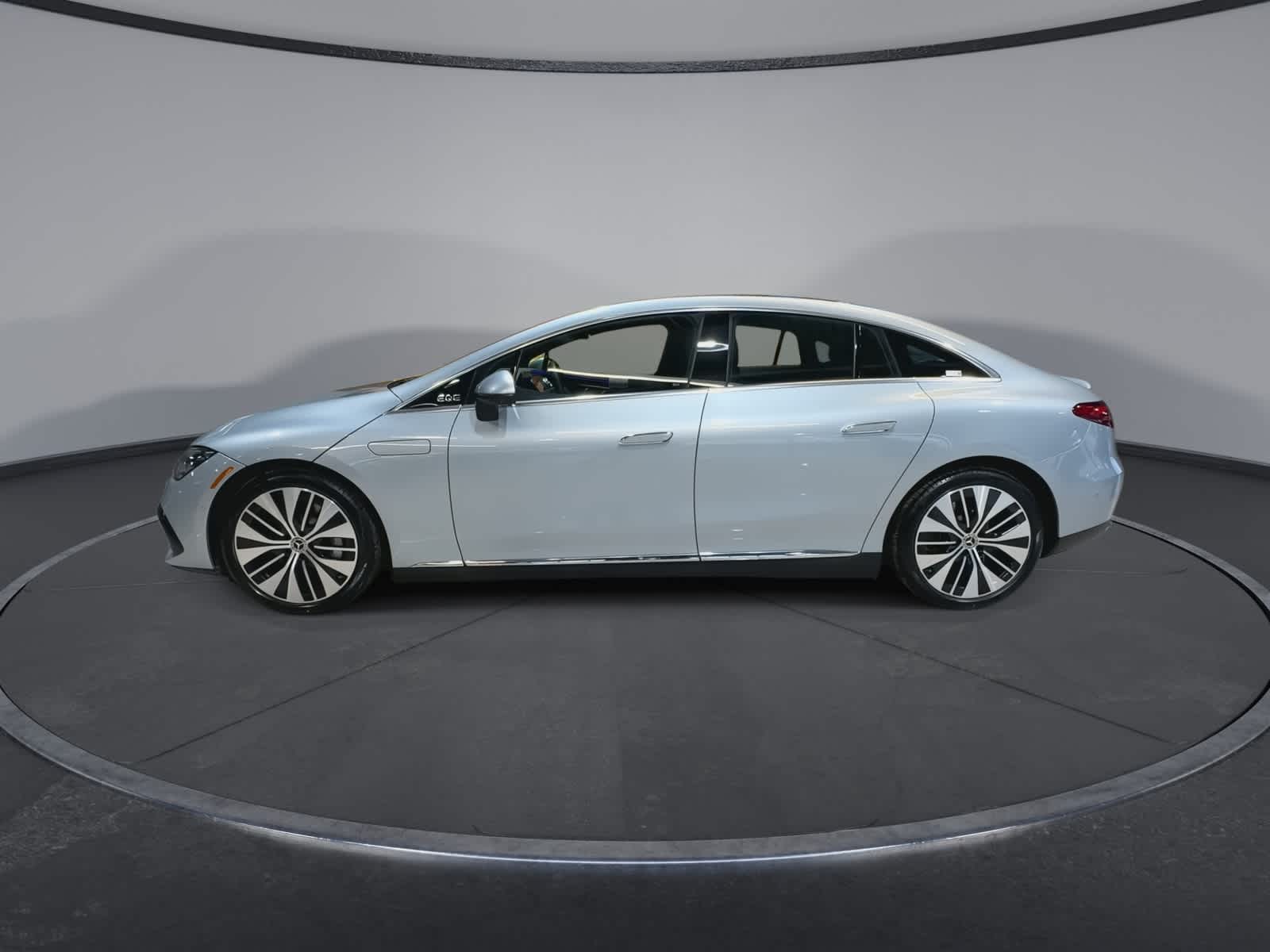 Thumbnail: 2023 Mercedes-Benz EQE - 7