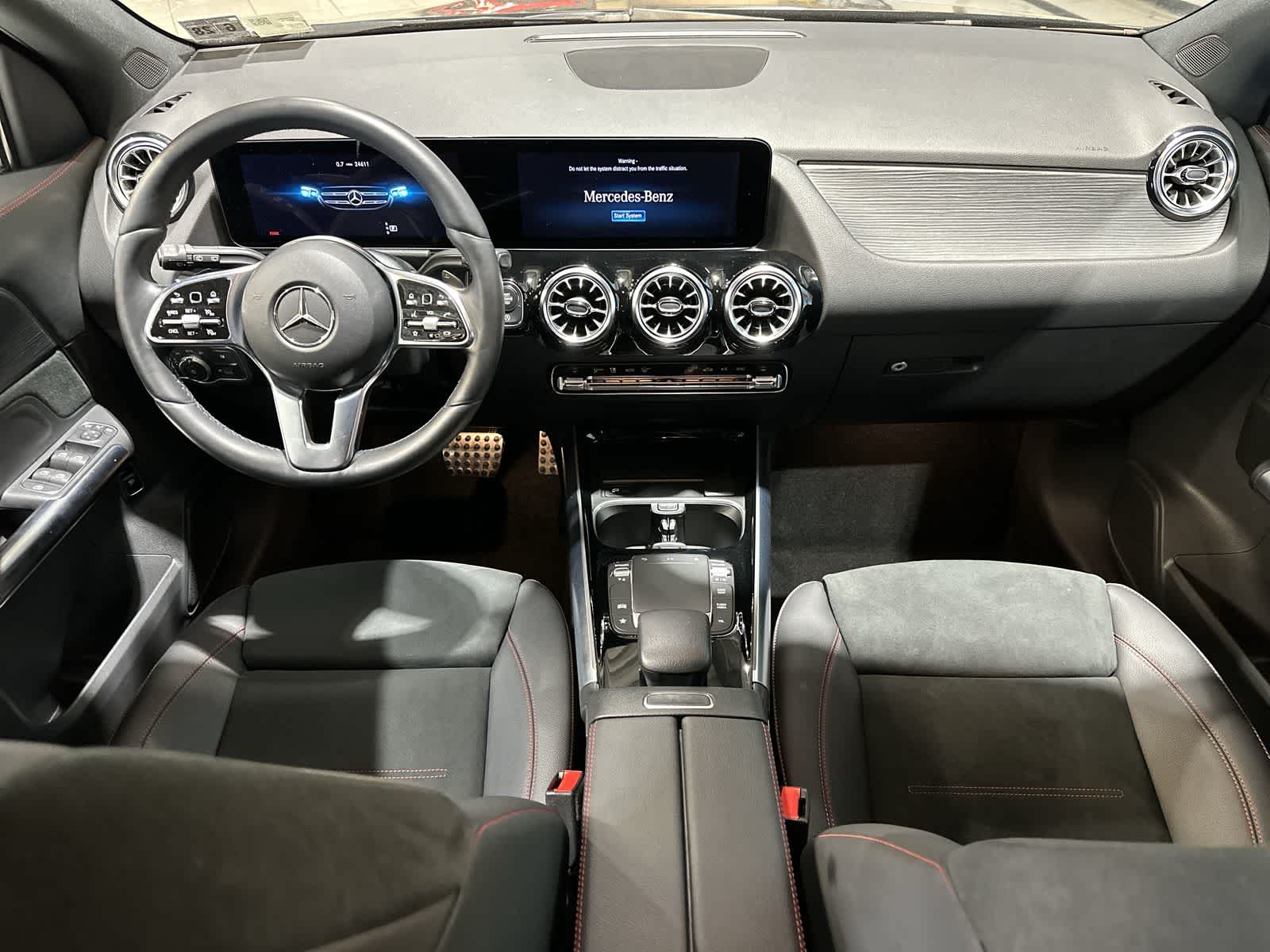 Thumbnail: 2023 Mercedes-Benz GLA - 22