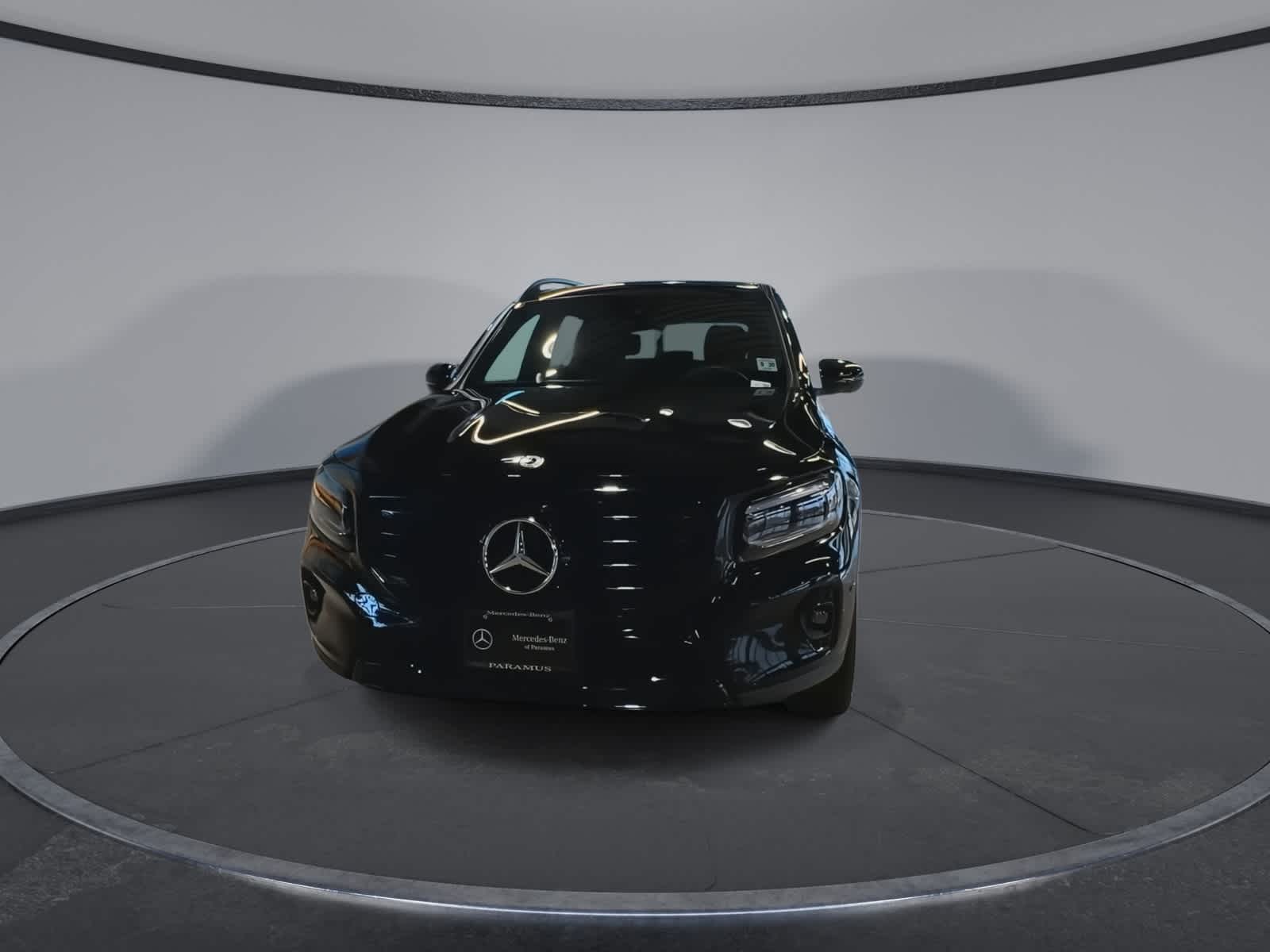 Thumbnail: 2025 Mercedes-Benz GLB - 4