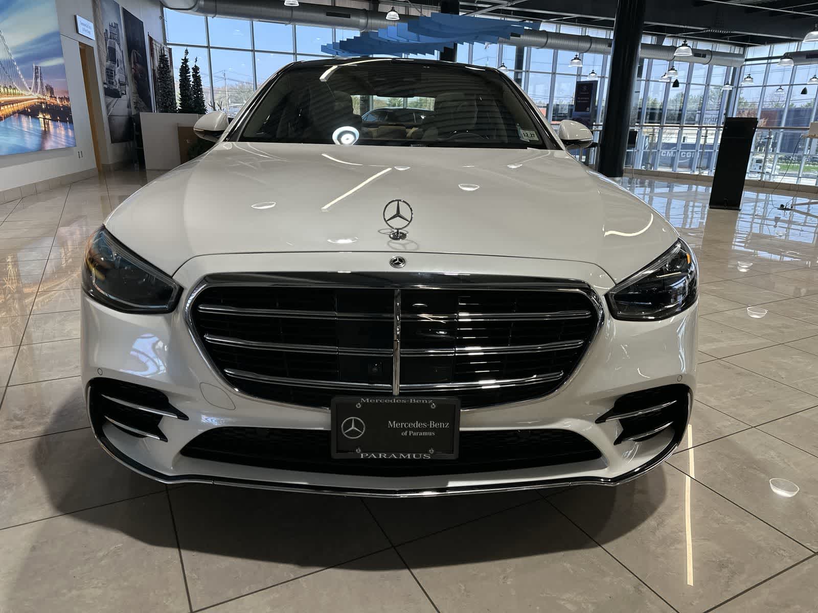 Thumbnail: 2023 Mercedes-Benz S-Class - 18