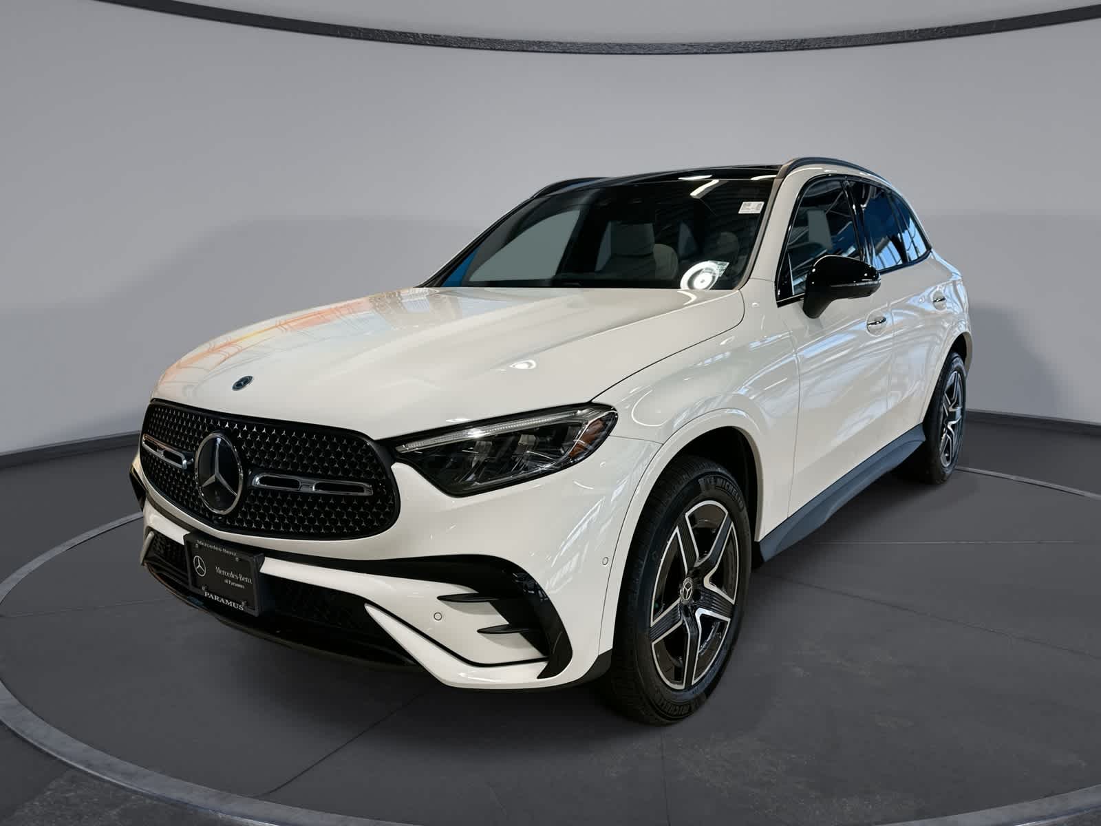 Thumbnail: 2025 Mercedes-Benz GLC - 1