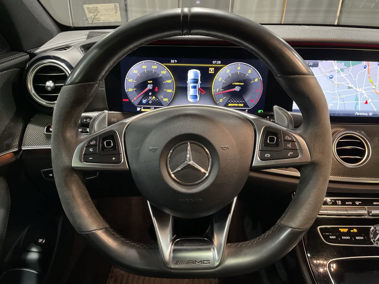 Thumbnail: 2018 Mercedes-Benz E-Class - 27