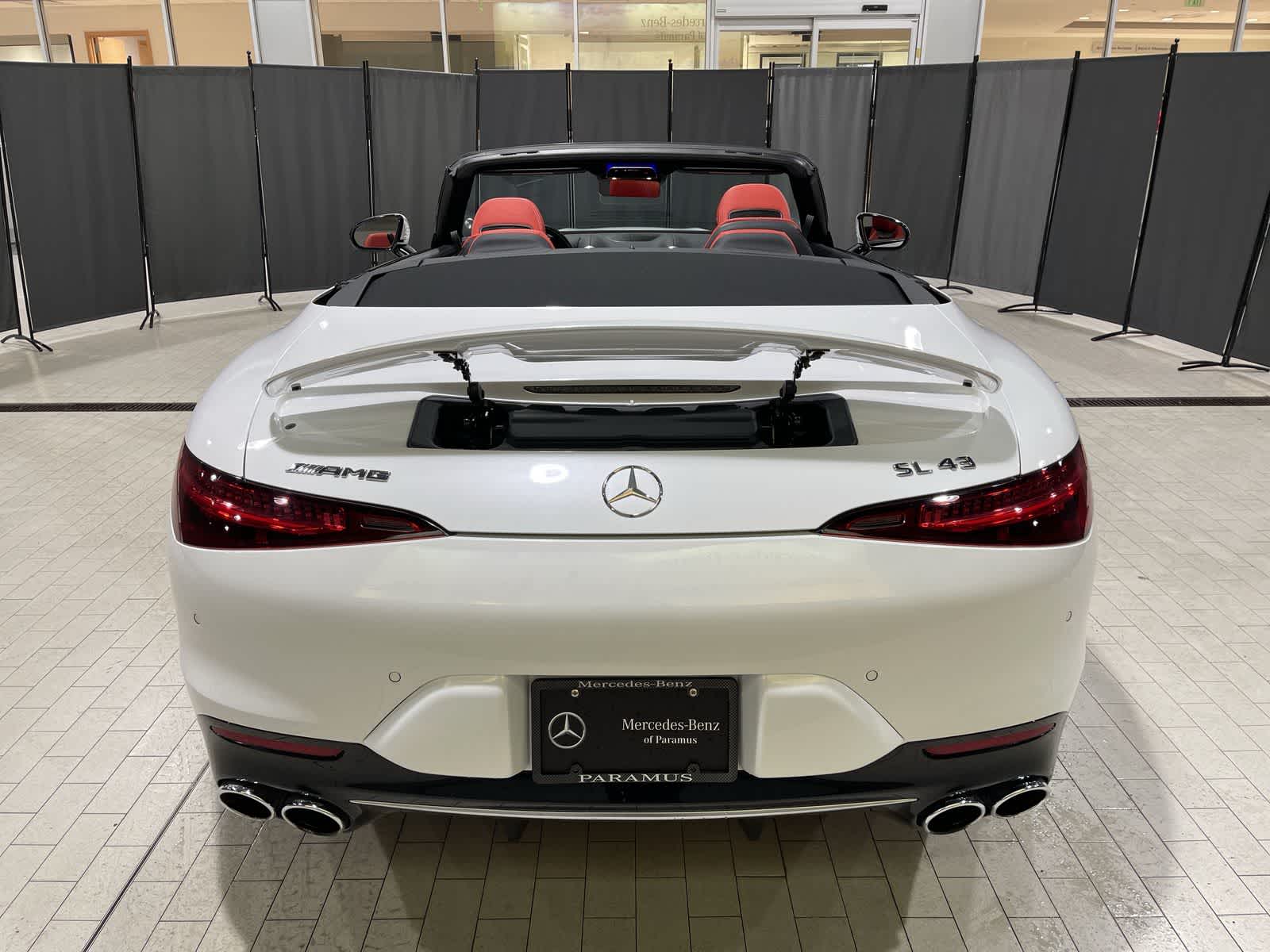 Thumbnail: 2023 Mercedes-Benz SL-Class - 17