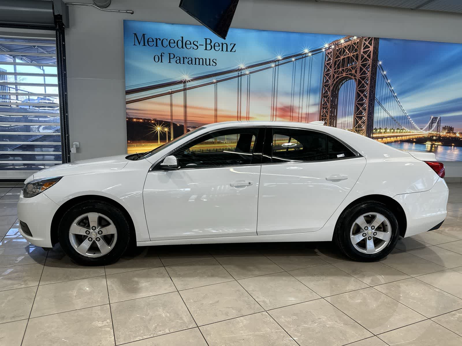 Thumbnail: 2016 Chevrolet Malibu - 15