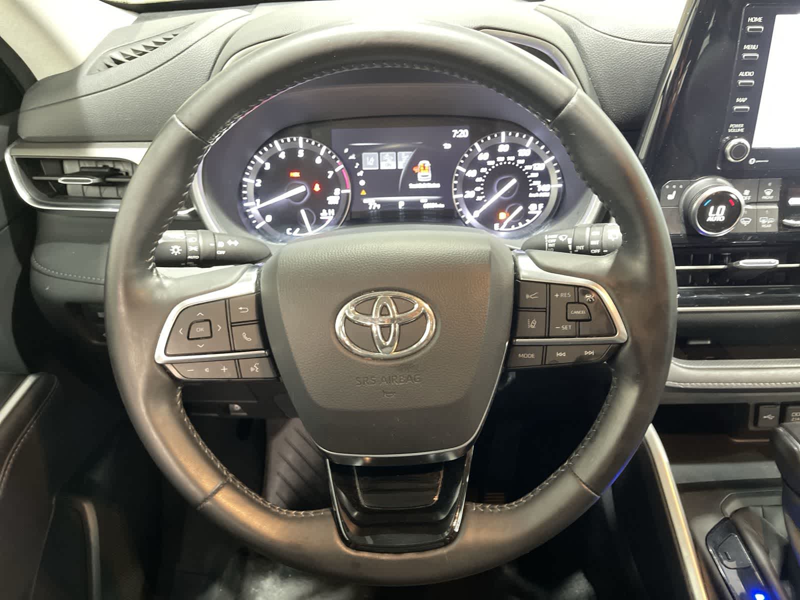 2020 Toyota Highlander XLE 27