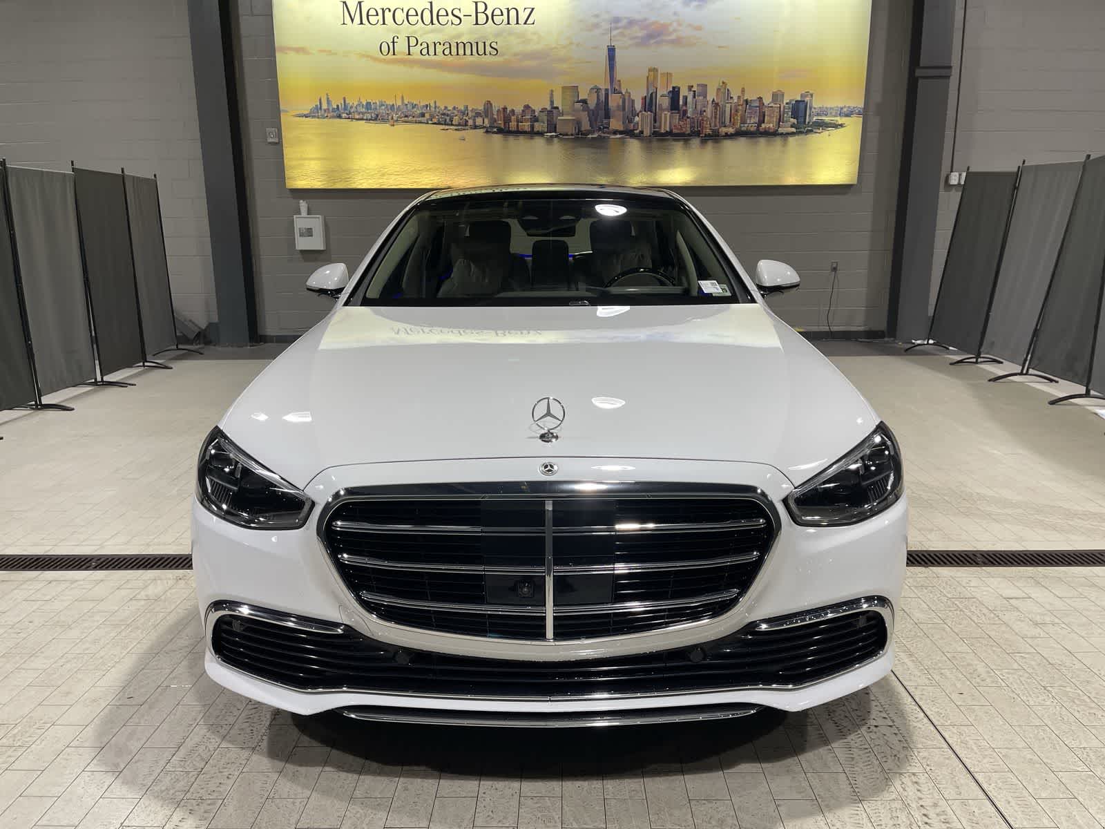 Thumbnail: 2024 Mercedes-Benz S-Class - 18