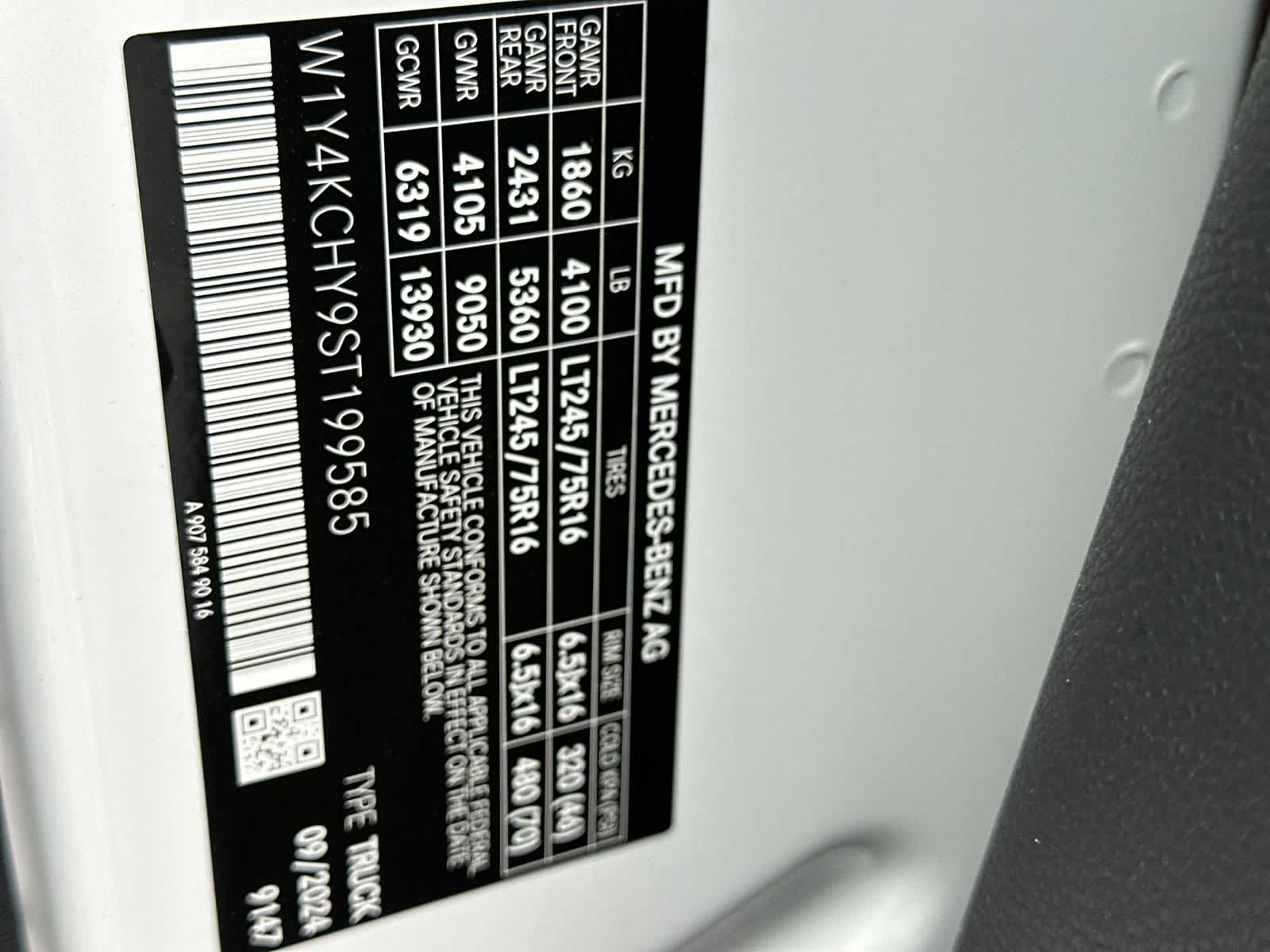 Thumbnail: 2025 Mercedes-Benz Sprinter - 33