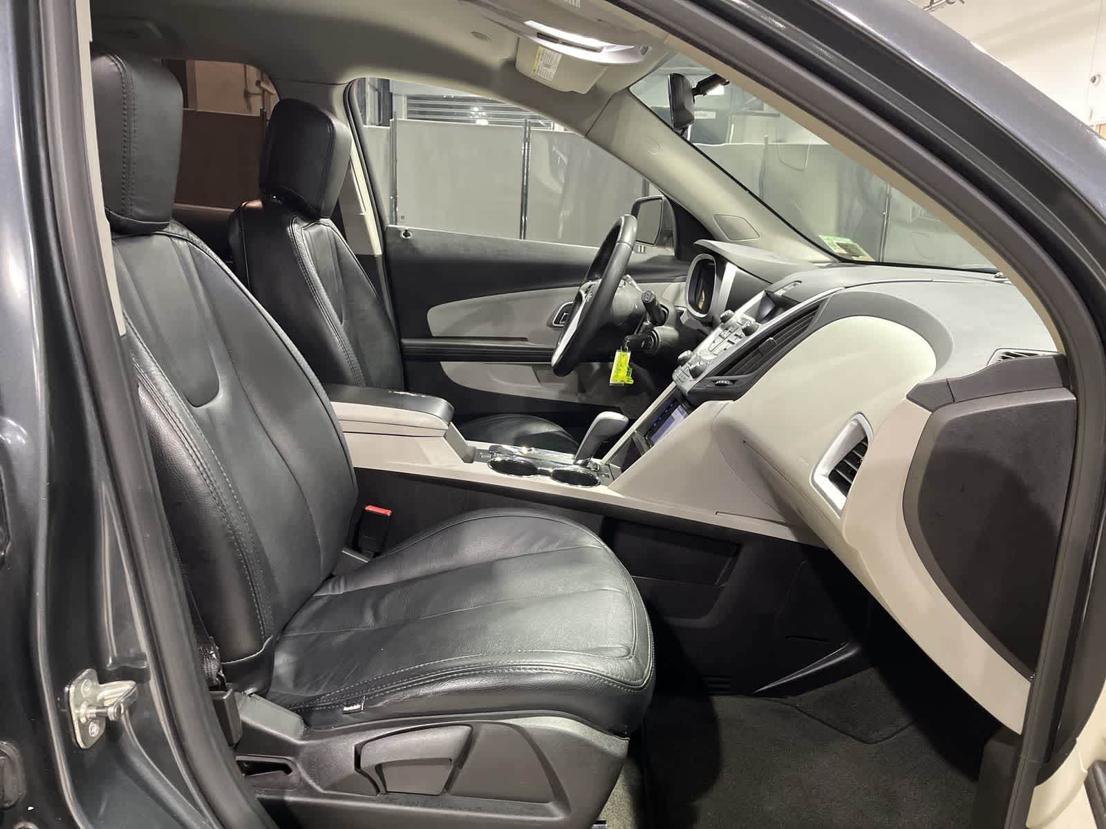 Thumbnail: 2011 Chevrolet Equinox - 26