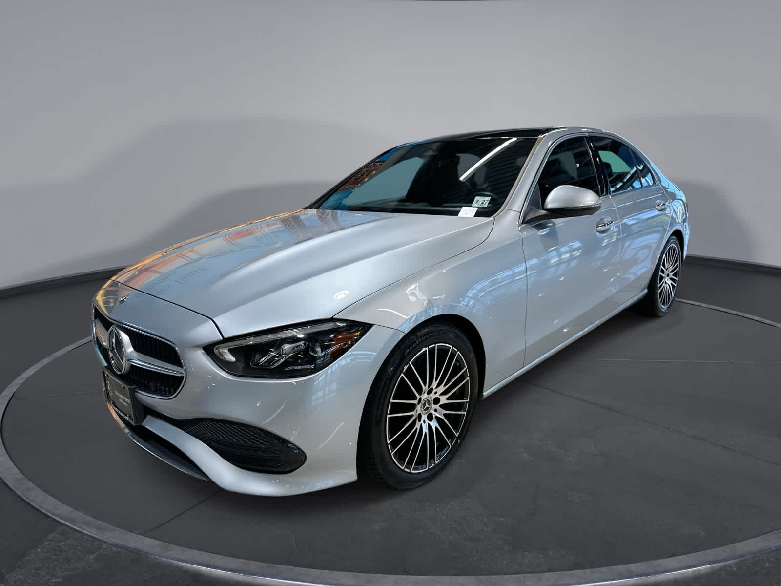 Thumbnail: 2022 Mercedes-Benz C-Class - 1