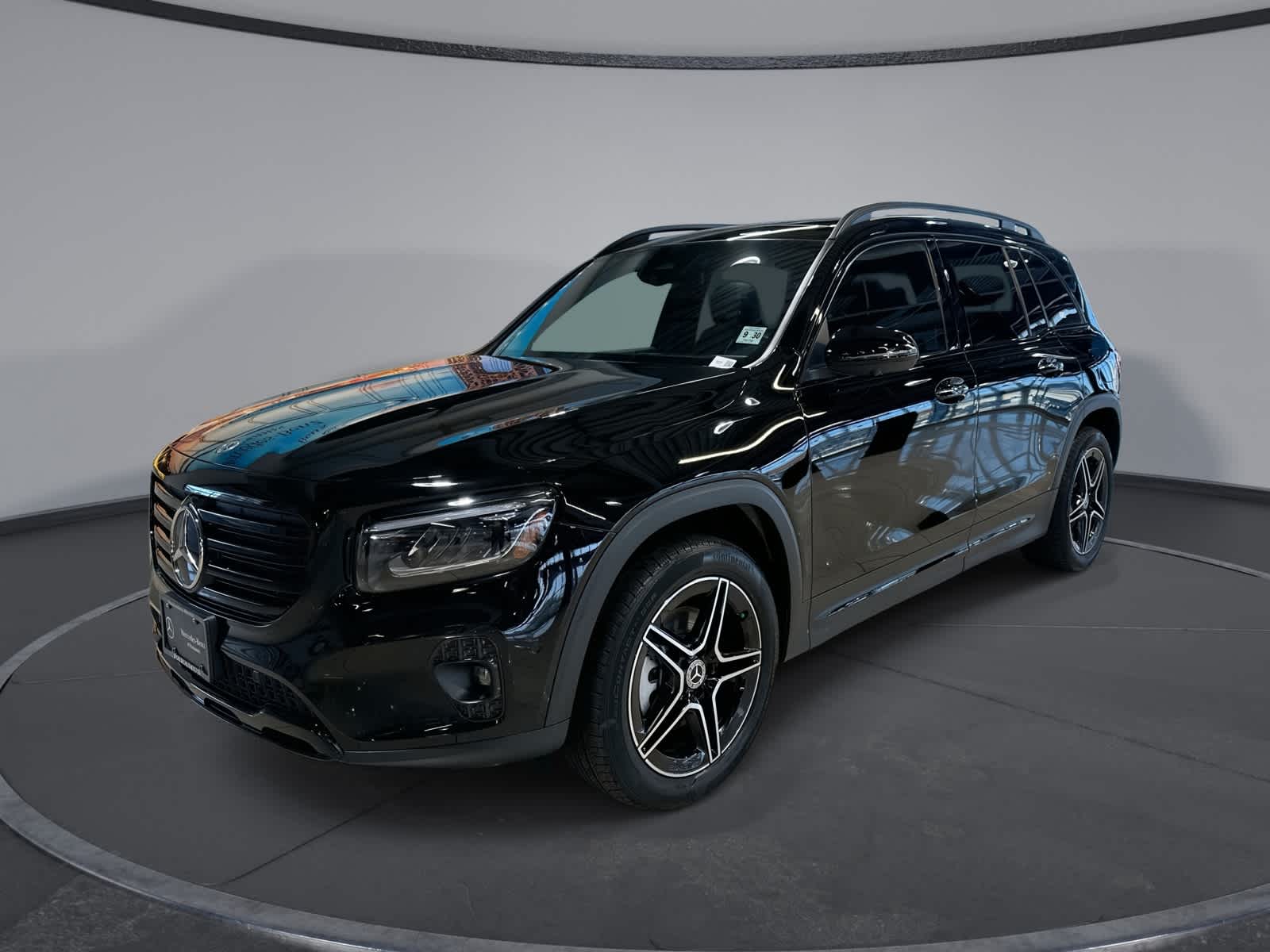 Thumbnail: 2025 Mercedes-Benz GLB - 1