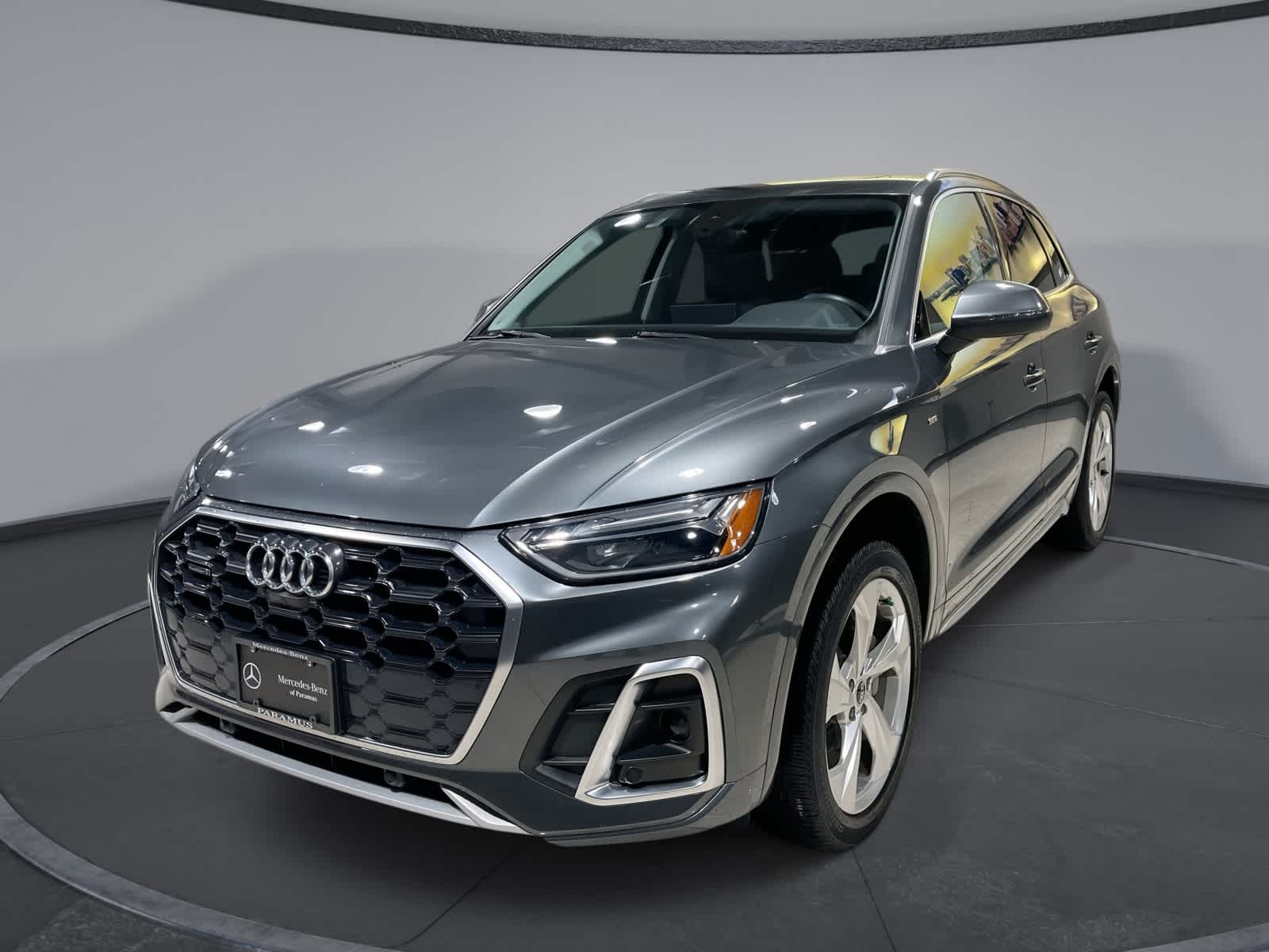 Thumbnail: 2023 Audi Q5 - 1