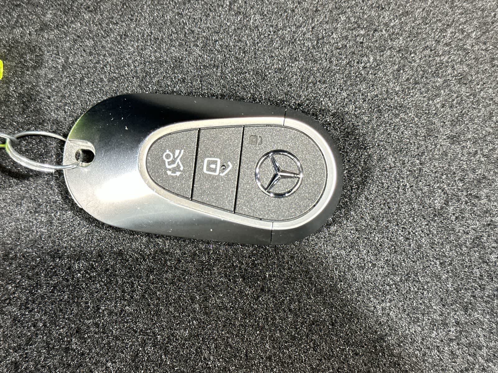 Thumbnail: 2025 Mercedes-Benz E-Class - 32