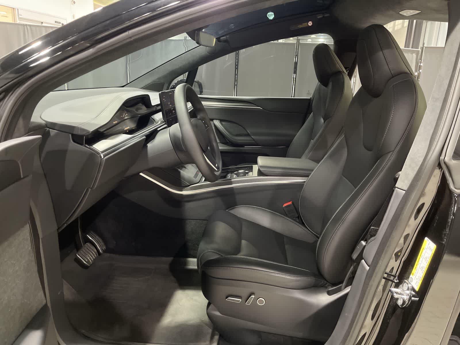 Thumbnail: 2024 Tesla Model X - 14