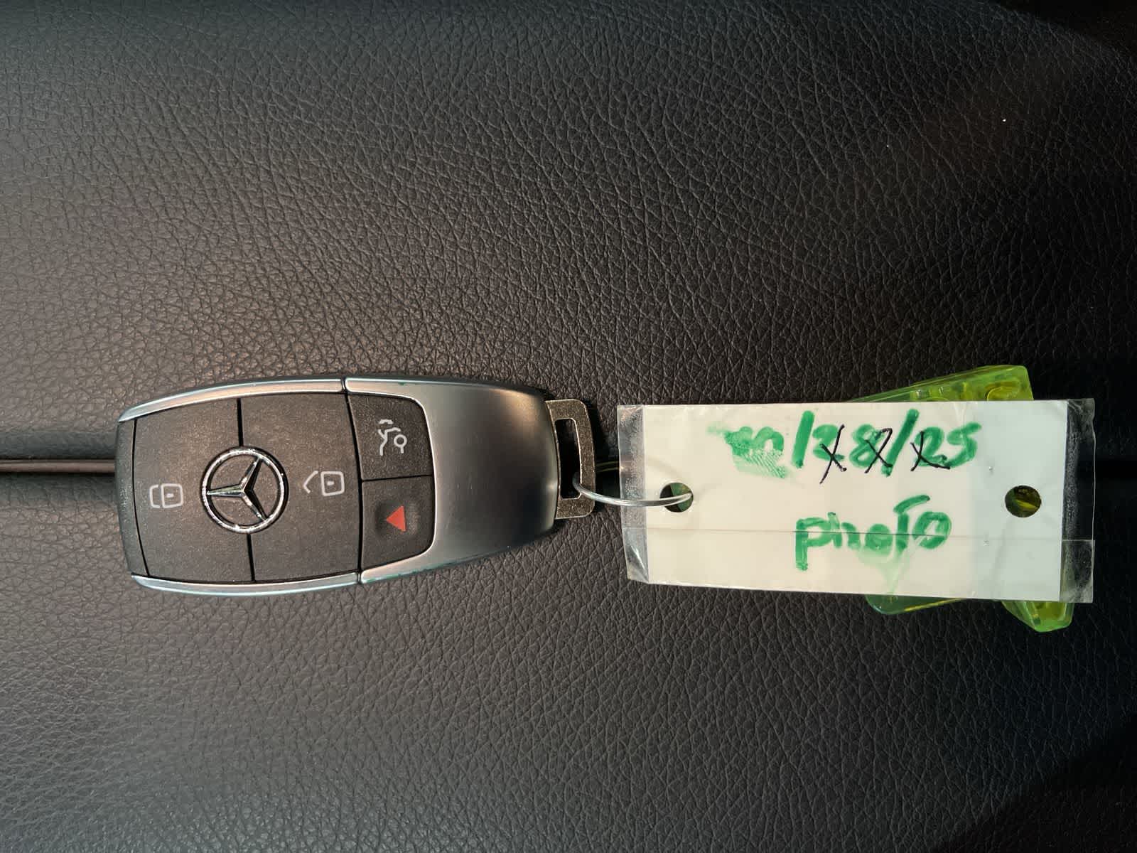 Thumbnail: 2025 Mercedes-Benz GLS - 32