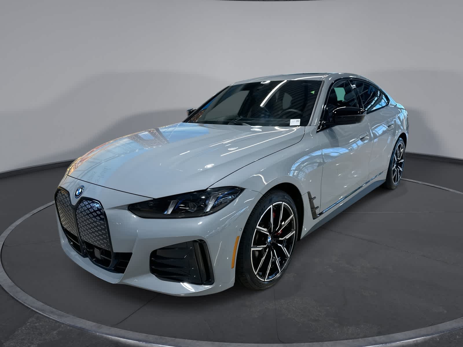 Thumbnail: 2025 BMW i4 - 1