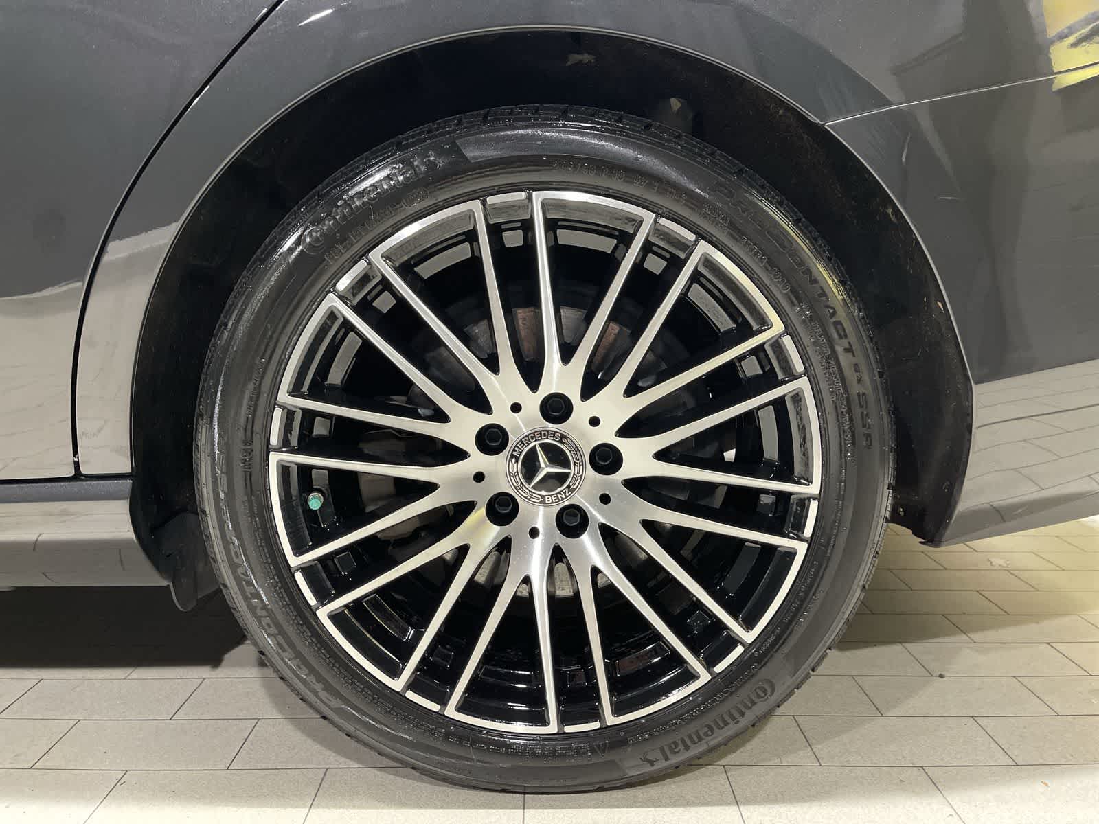 Thumbnail: 2023 Mercedes-Benz C-Class - 20