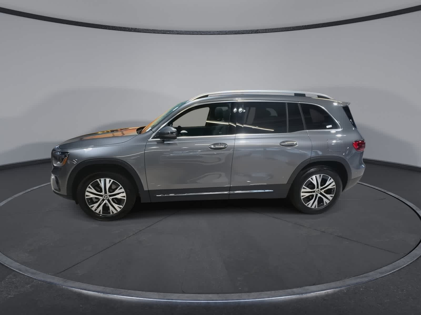 Thumbnail: 2026 Mercedes-Benz GLB - 6