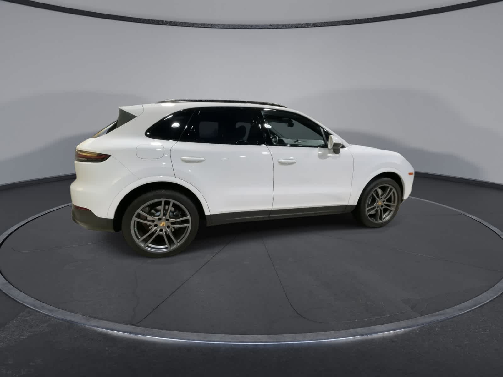 Thumbnail: 2023 Porsche Cayenne - 12