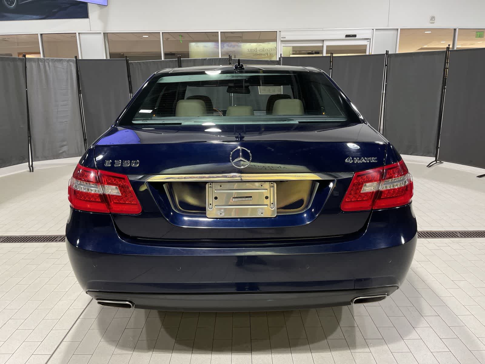 Thumbnail: 2013 Mercedes-Benz E-Class - 17