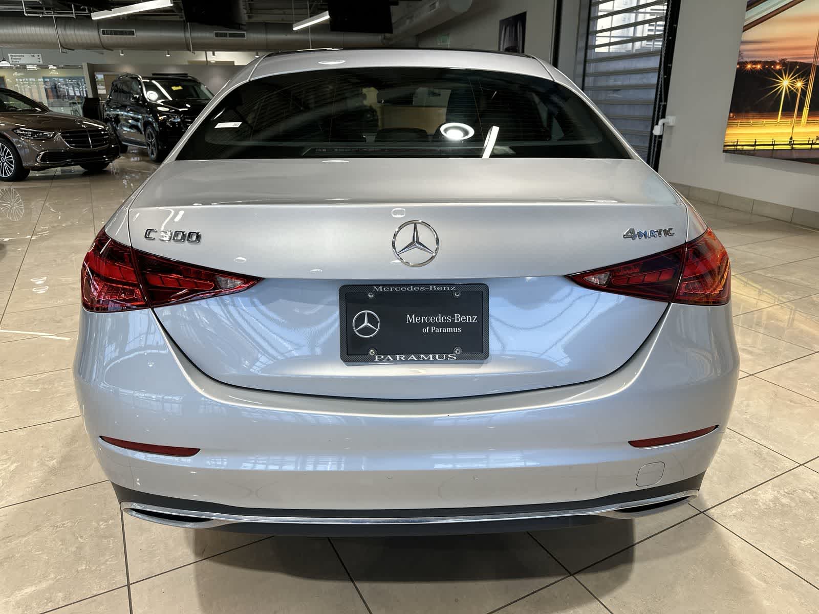 Thumbnail: 2022 Mercedes-Benz C-Class - 17