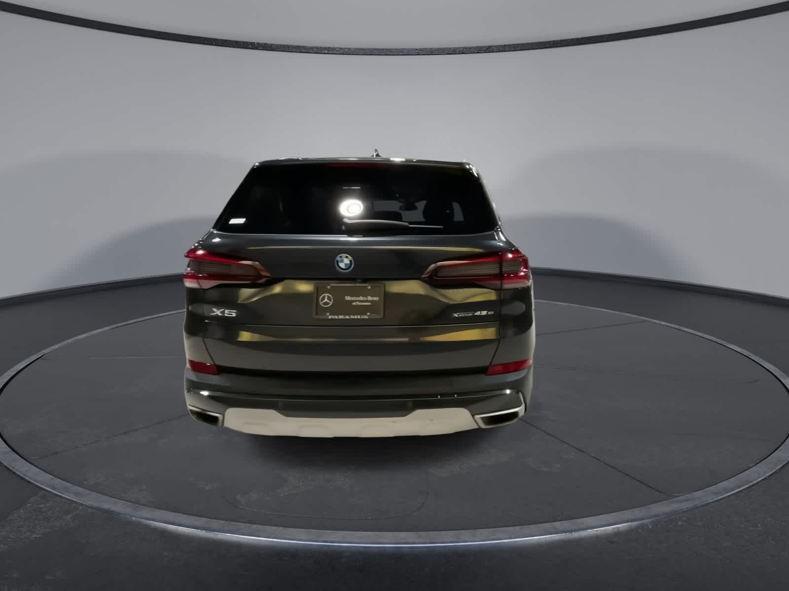 Thumbnail: 2022 BMW X5 - 10