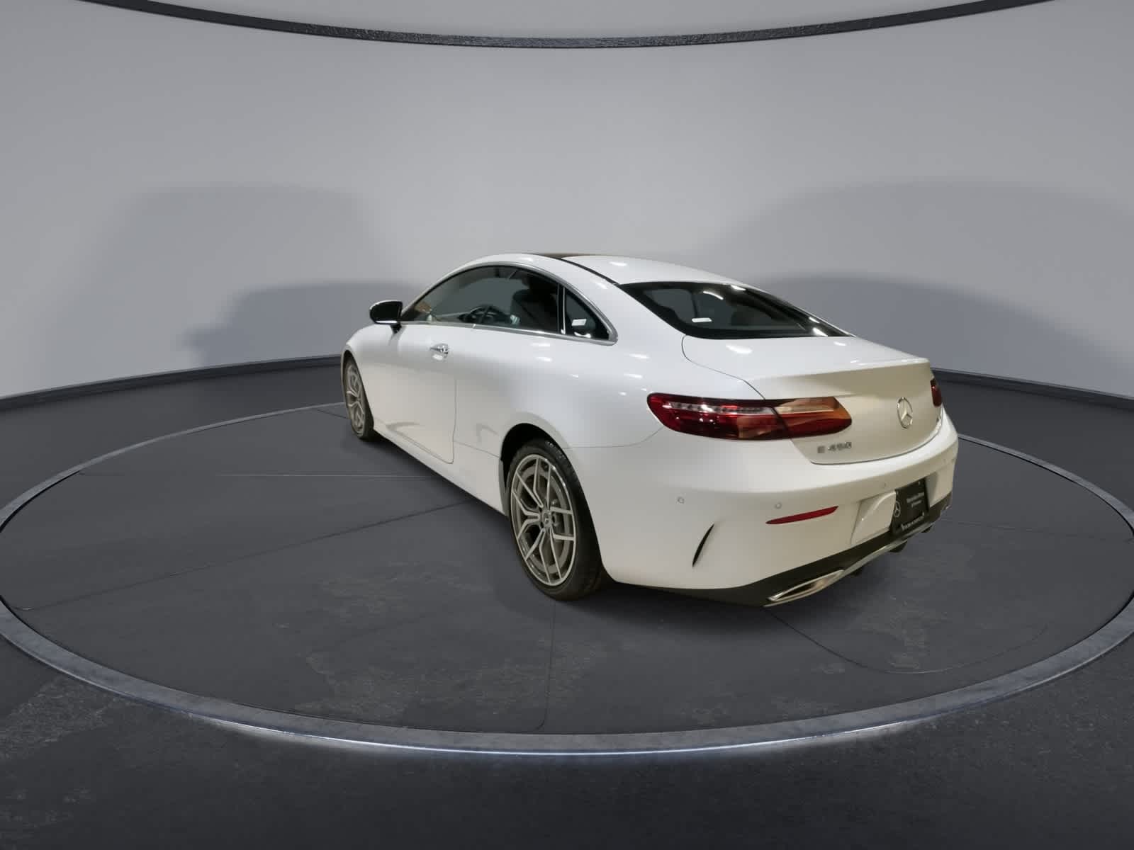 Thumbnail: 2023 Mercedes-Benz E-Class - 8