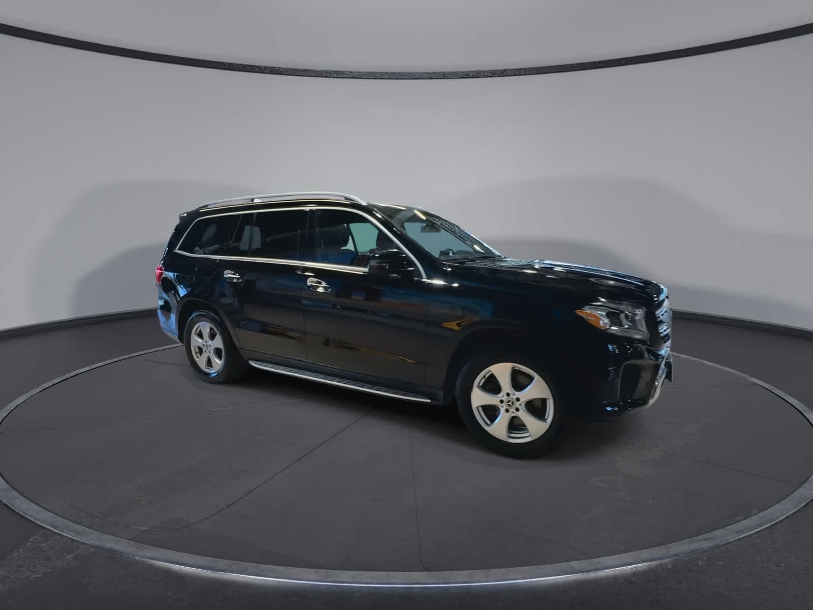 Thumbnail: 2019 Mercedes-Benz GLS - 2