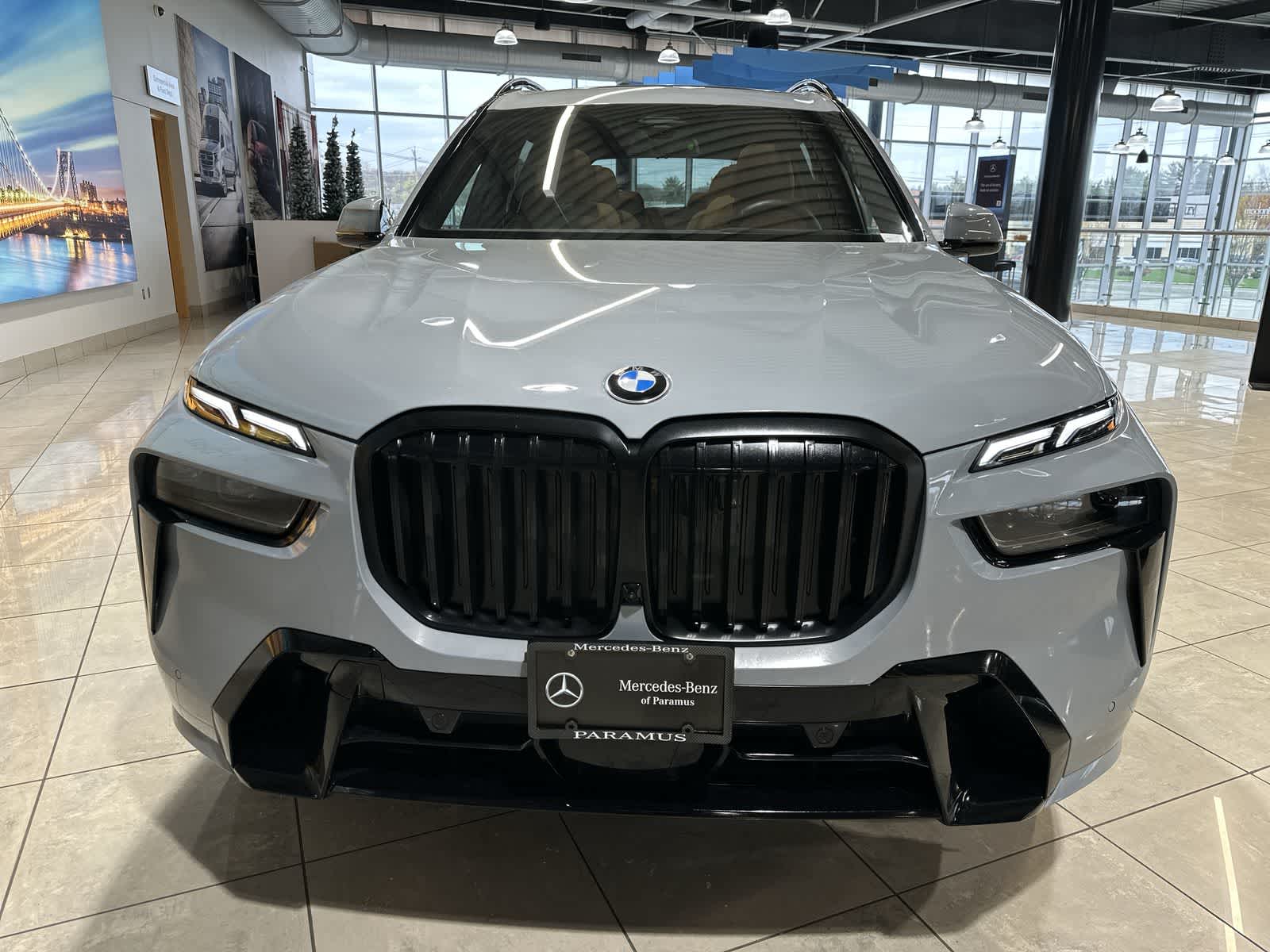 Thumbnail: 2025 BMW X7 - 18
