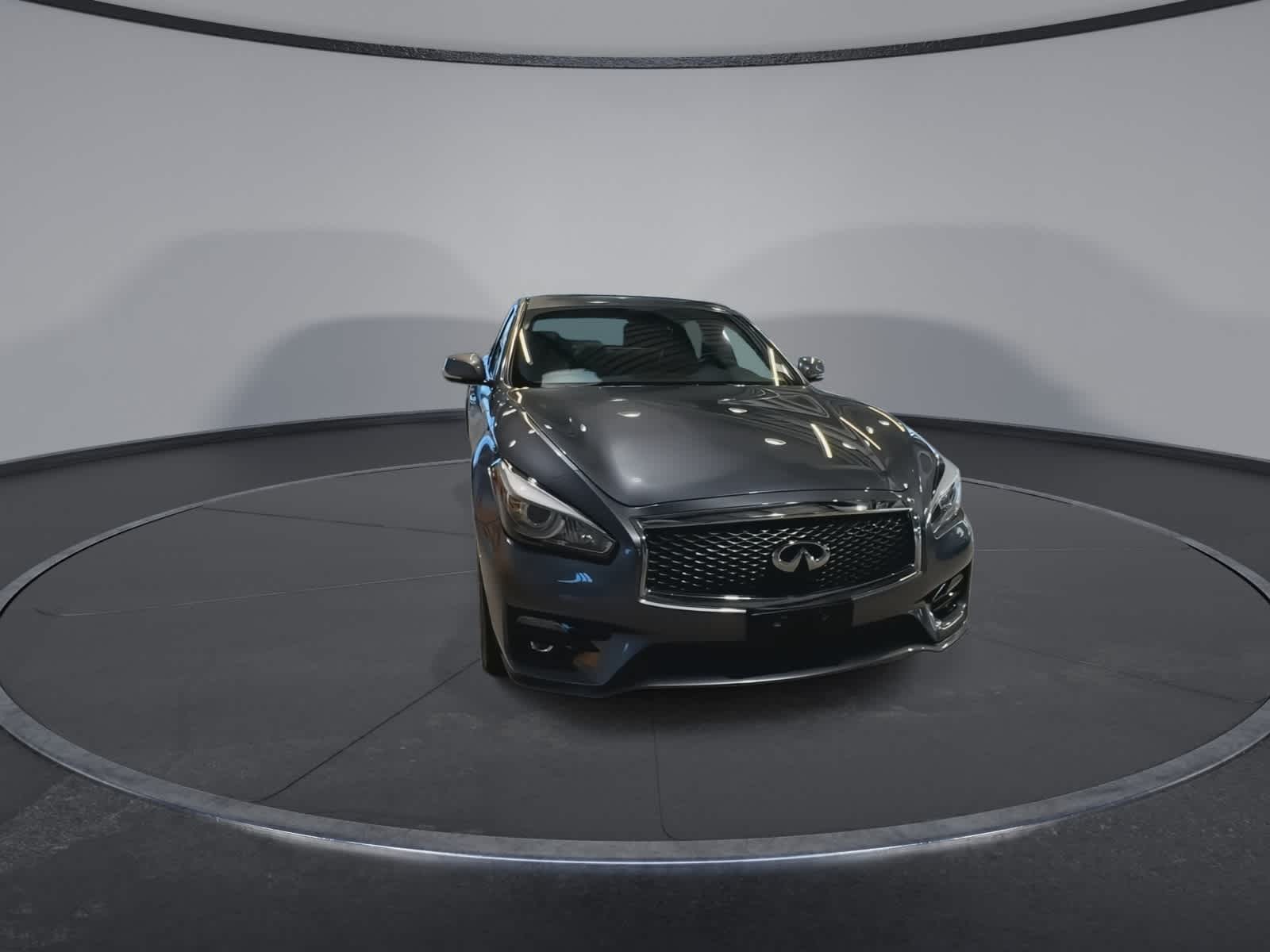 Thumbnail: 2017 INFINITI Q70 - 3