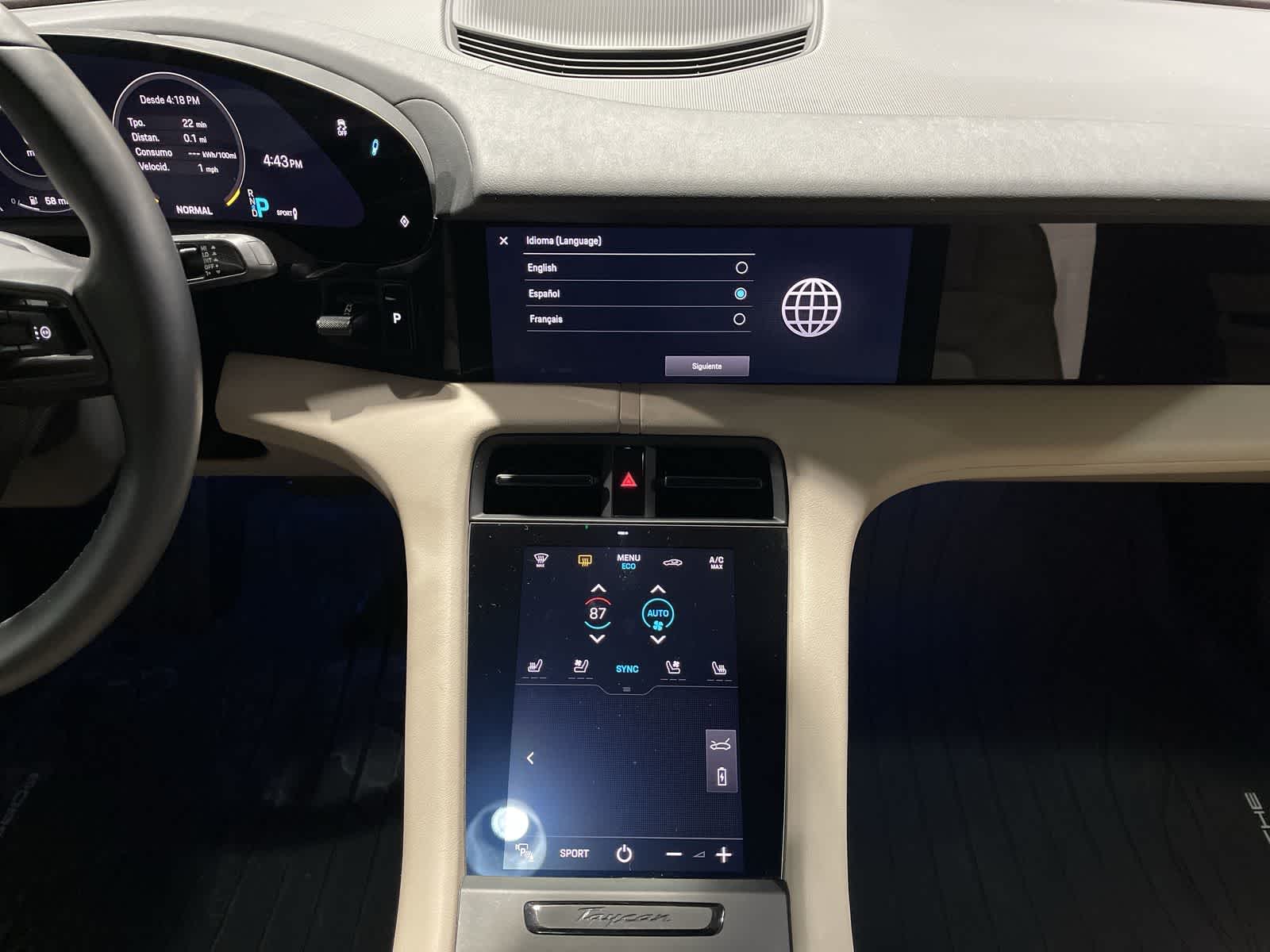 Thumbnail: 2022 Porsche Taycan - 28