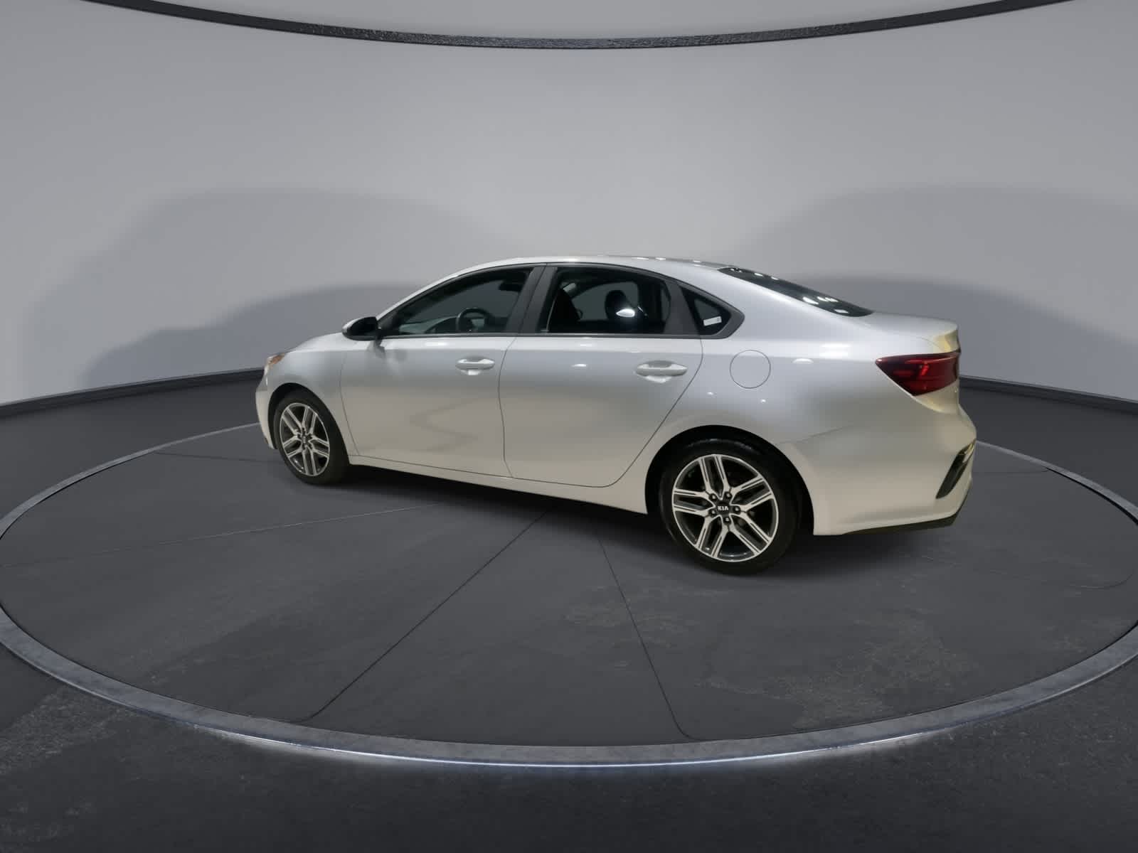 Thumbnail: 2019 Kia Forte - 8