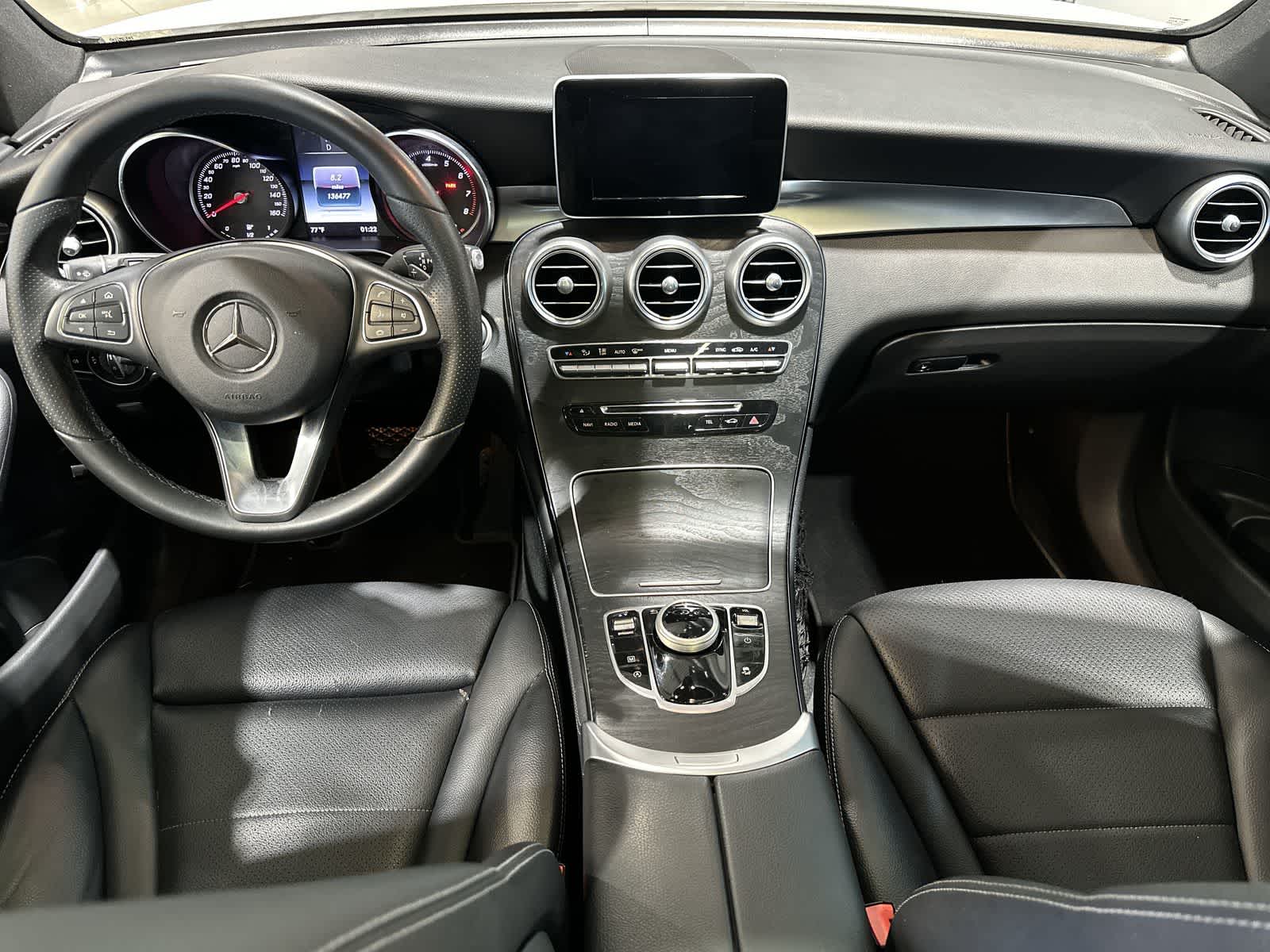 Thumbnail: 2017 Mercedes-Benz GLC - 22