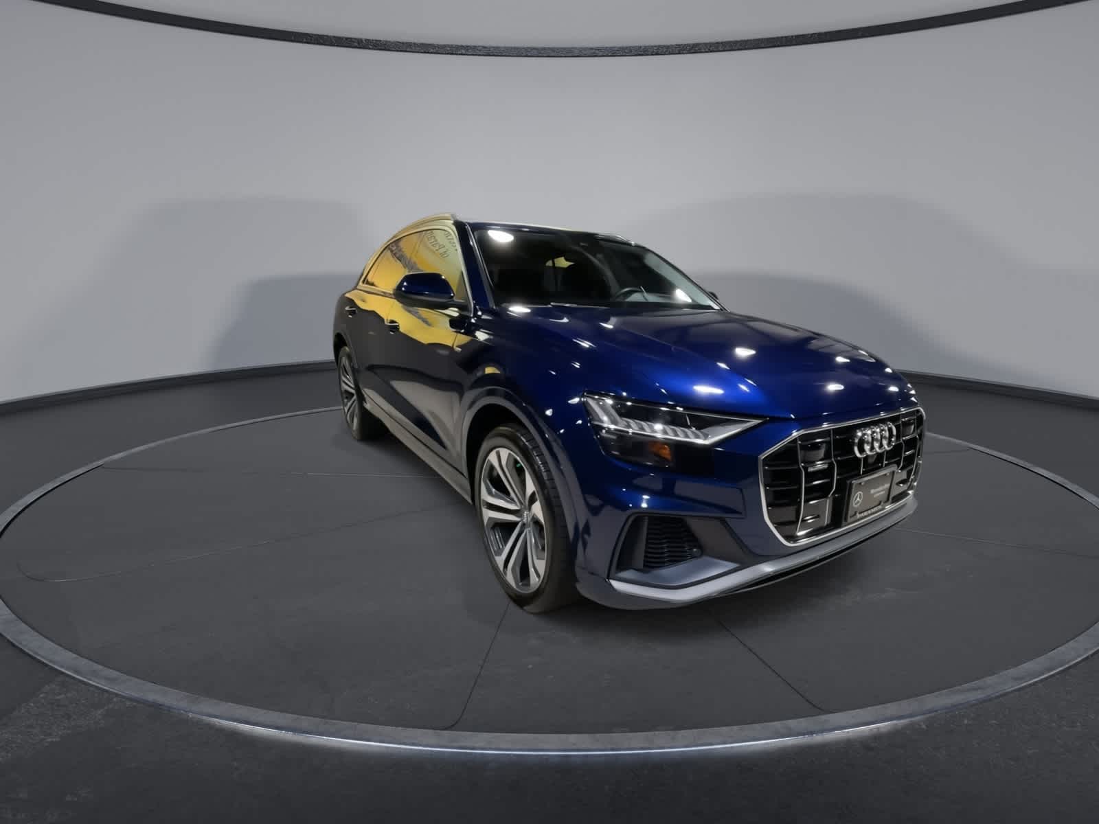 2020 Audi Q8 55 Premium photo 3