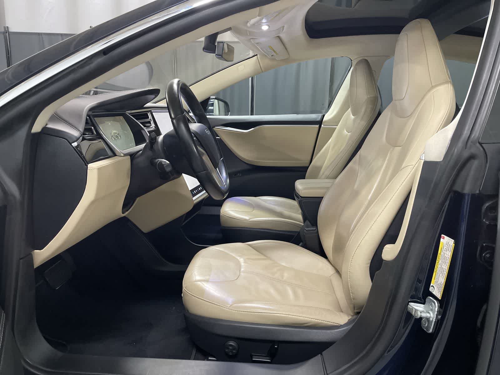 2014 Tesla Model S  14