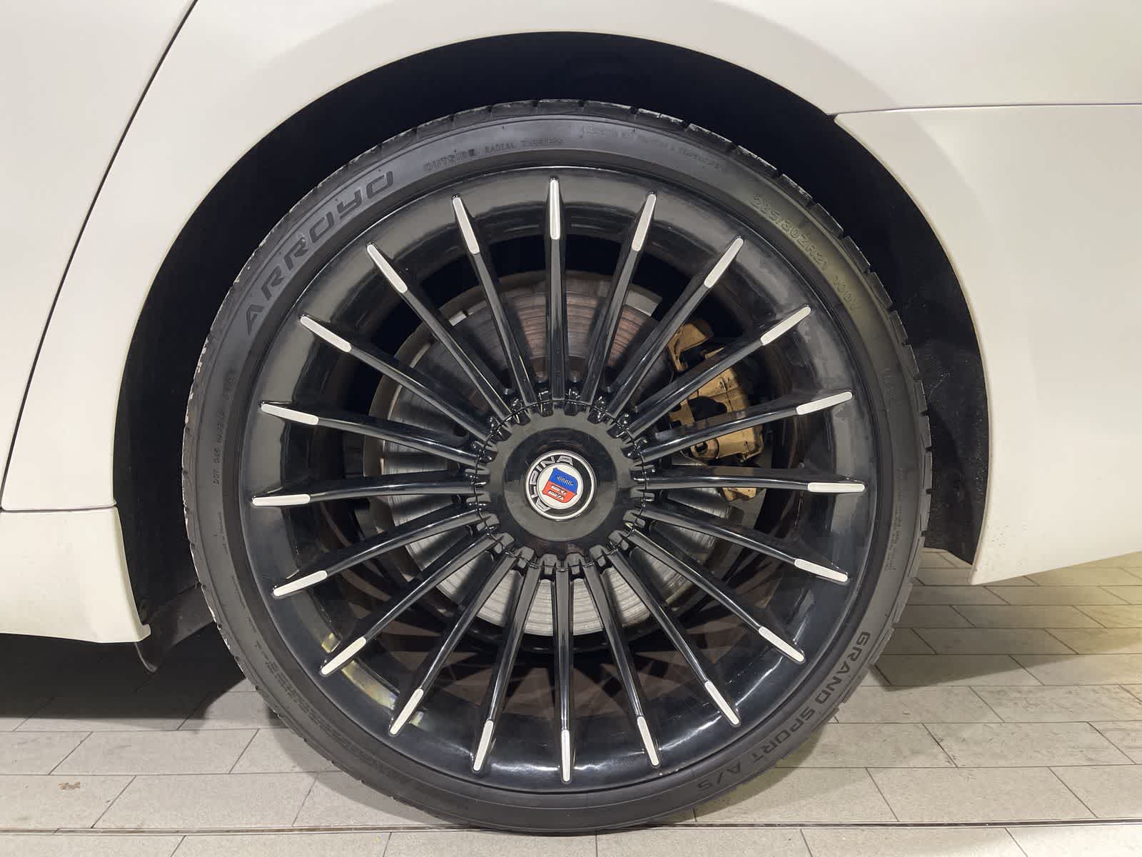 Thumbnail: 2011 BMW 7 Series - 20