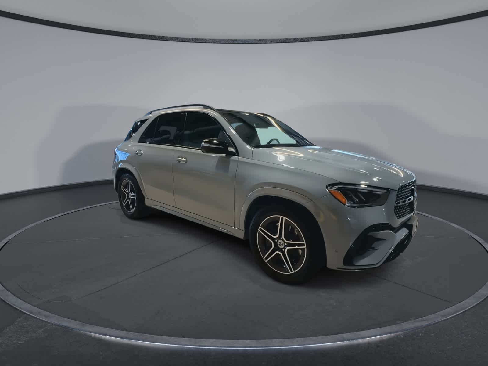 Thumbnail: 2025 Mercedes-Benz GLE - 2