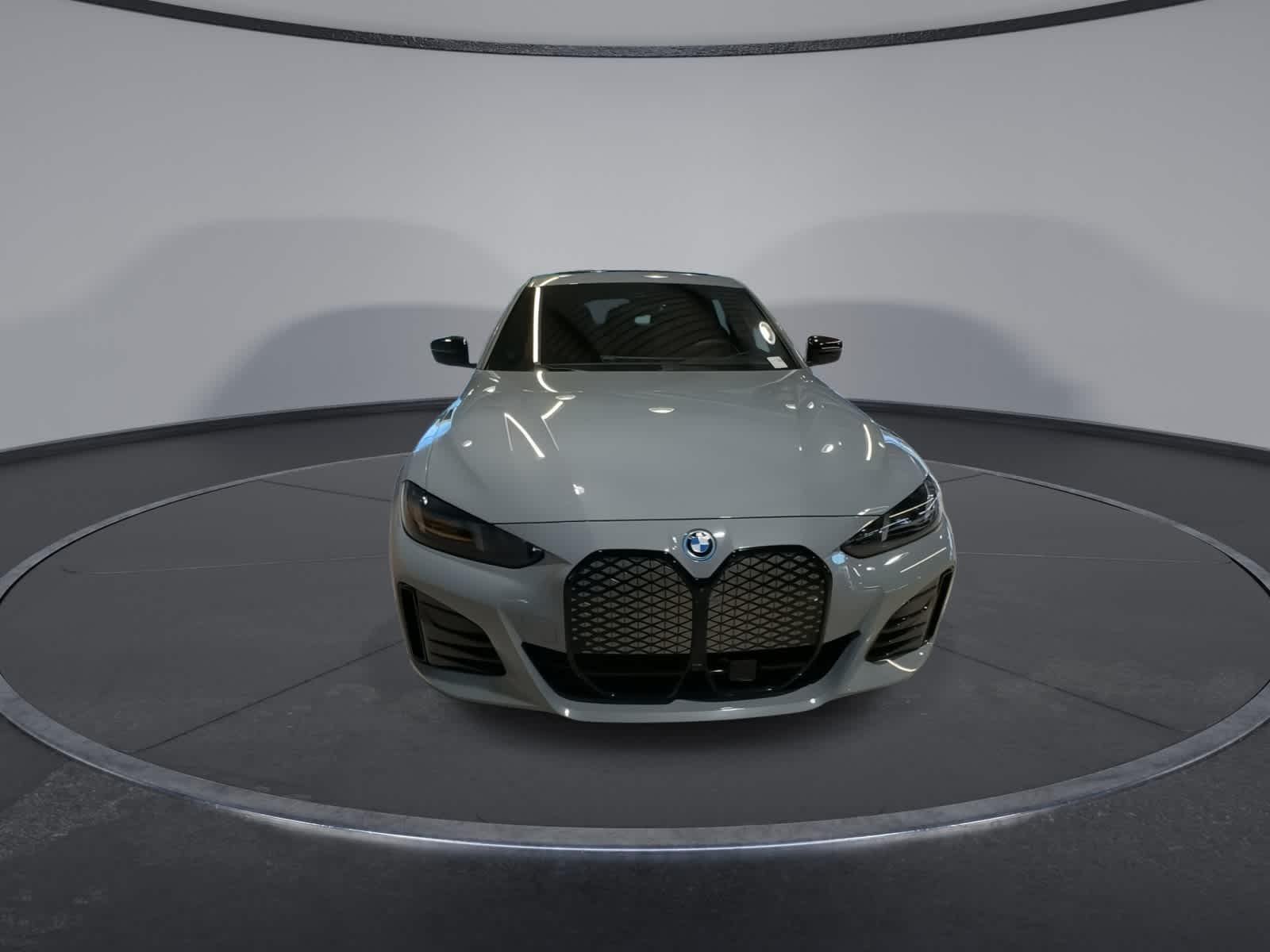Thumbnail: 2025 BMW i4 - 3