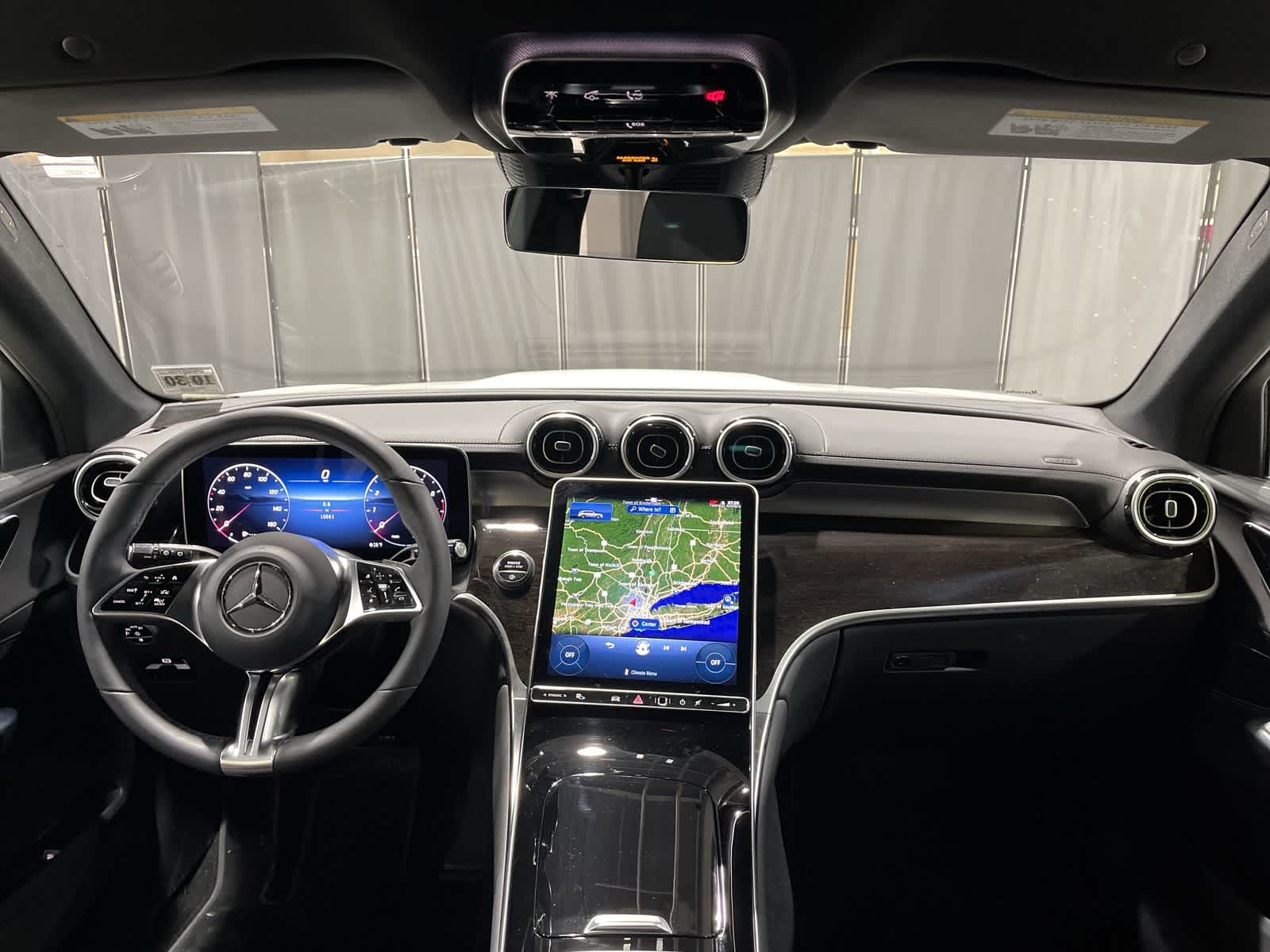 Thumbnail: 2025 Mercedes-Benz GLC - 22