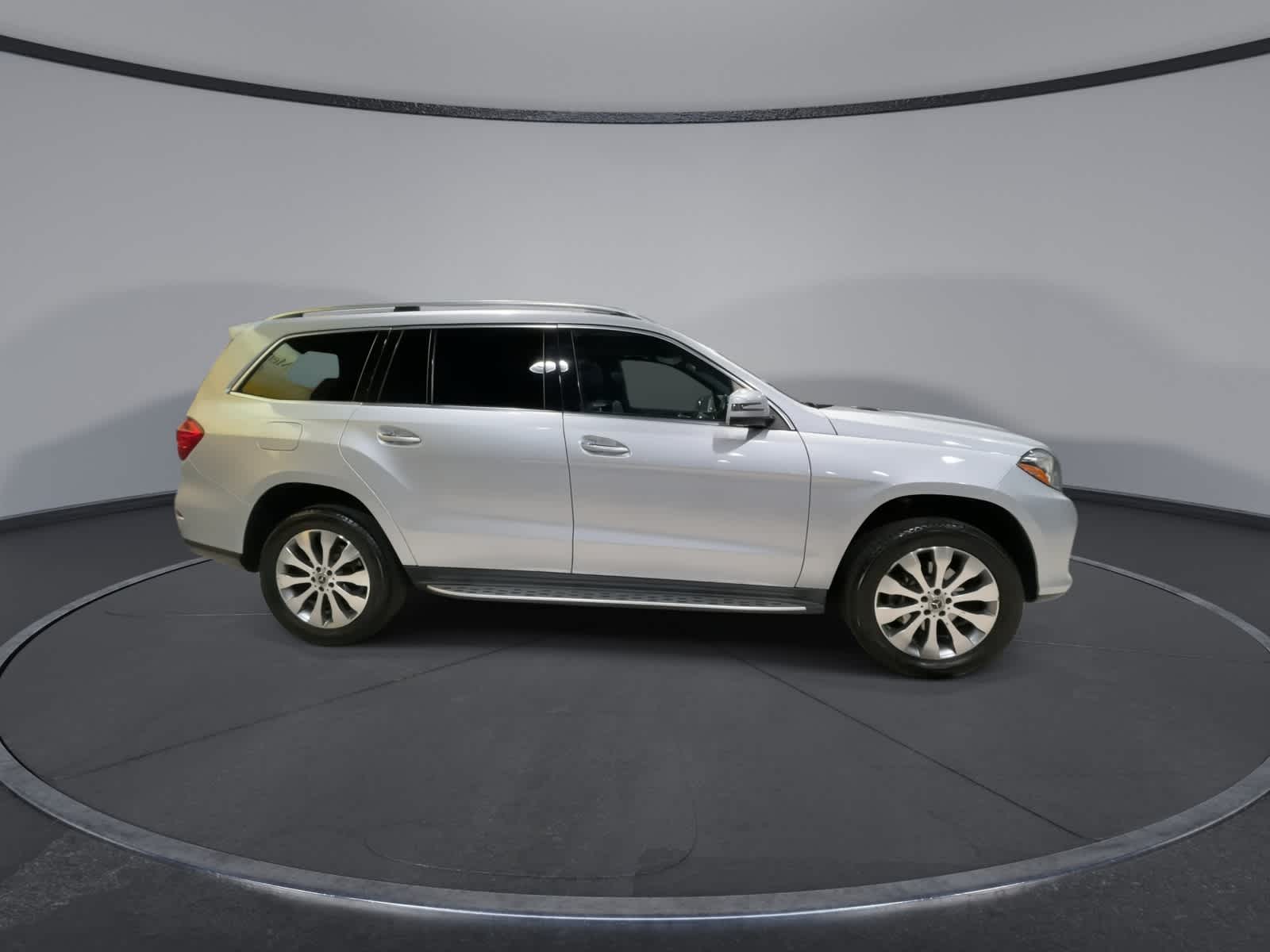 Thumbnail: 2017 Mercedes-Benz GLS - 13