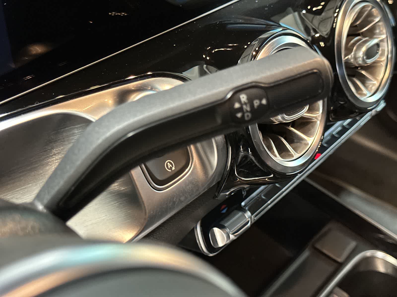 Thumbnail: 2021 Mercedes-Benz GLB - 29