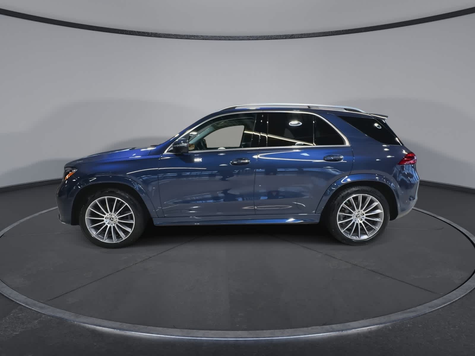 Thumbnail: 2025 Mercedes-Benz GLE - 7