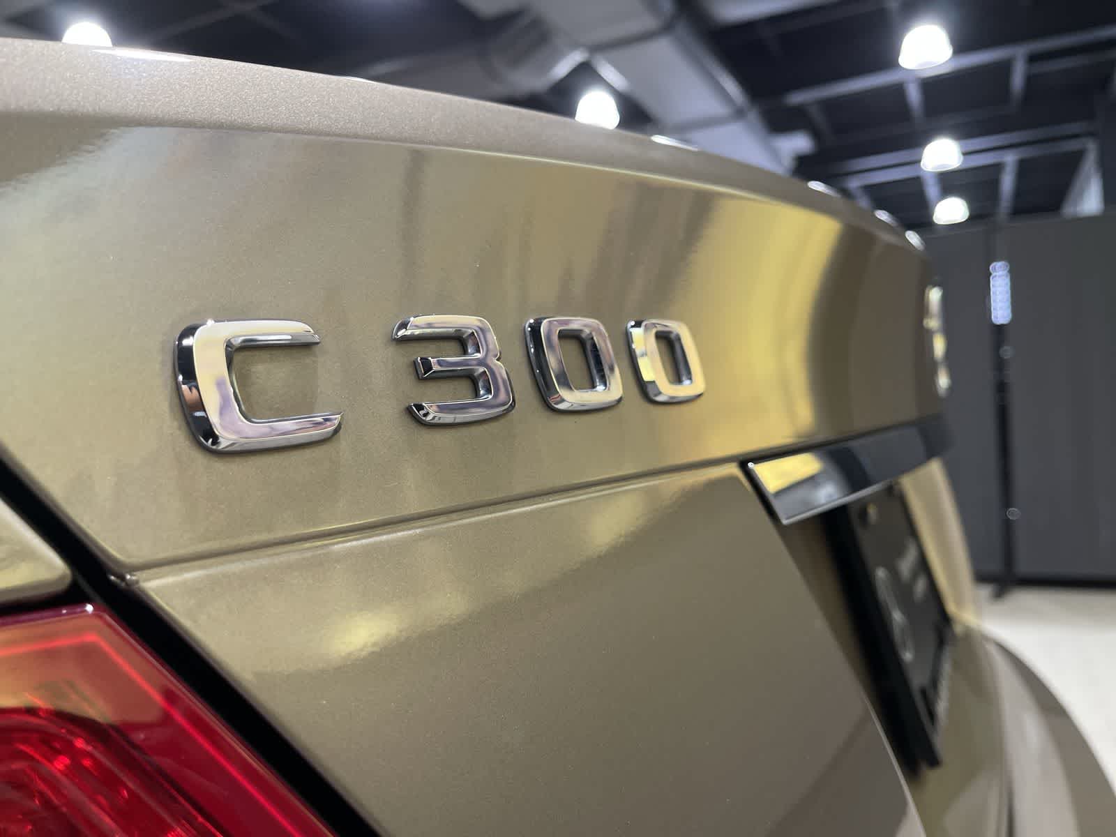 Thumbnail: 2009 Mercedes-Benz C-Class - 19
